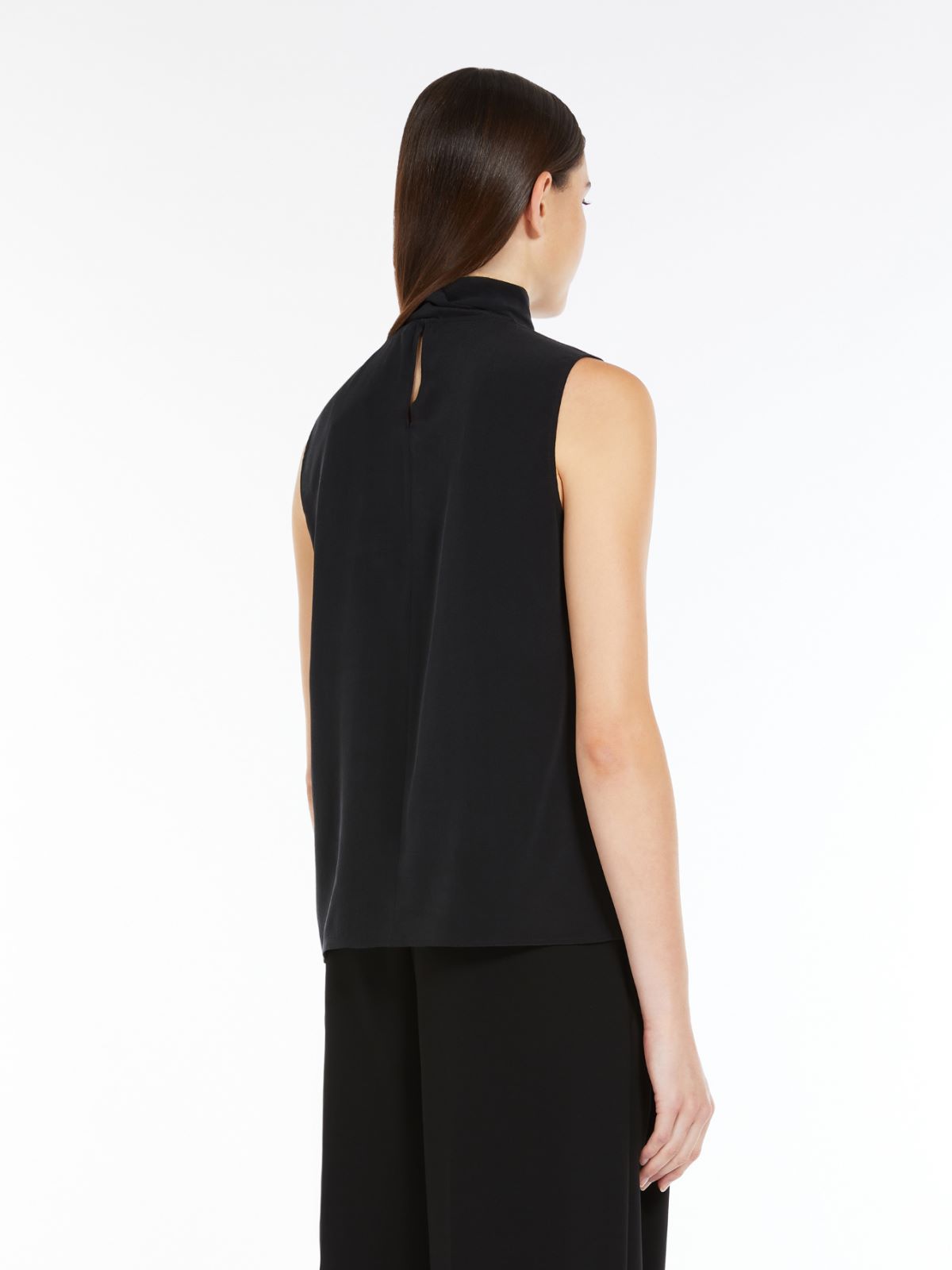 Crêpe de Chine top with bow