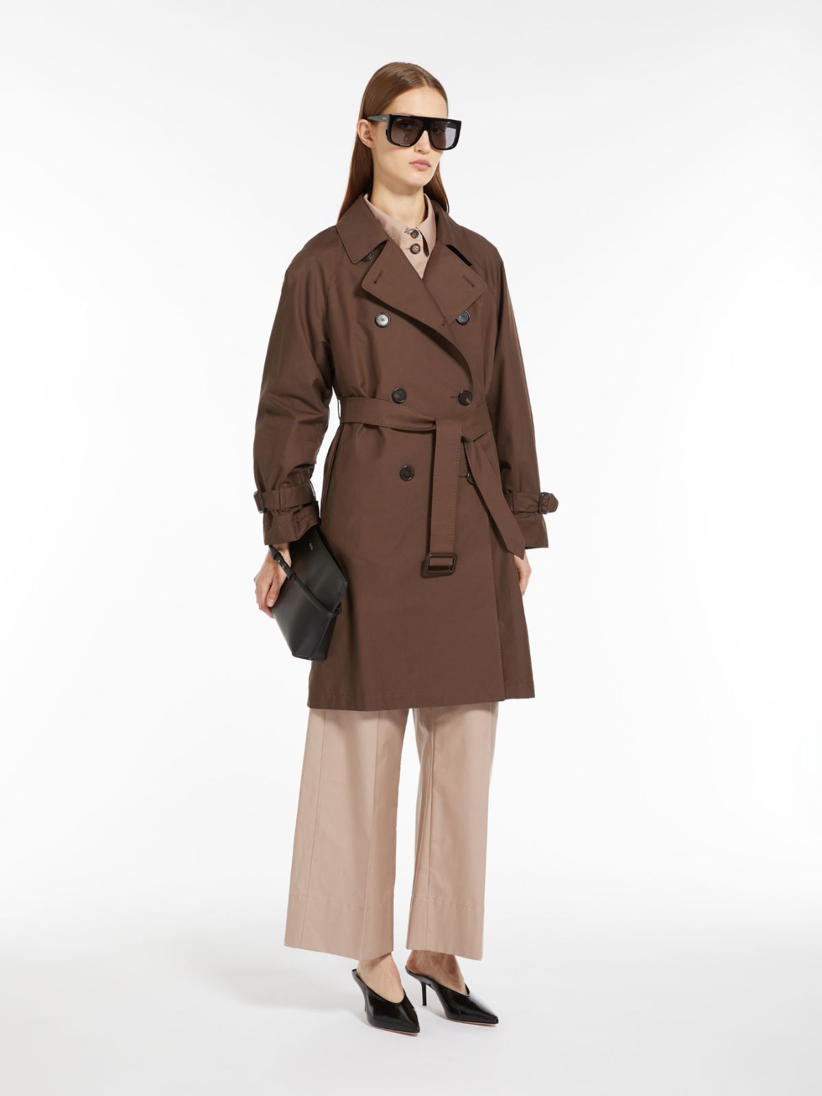Double-breasted trench coat in water-resistant cotton twill
