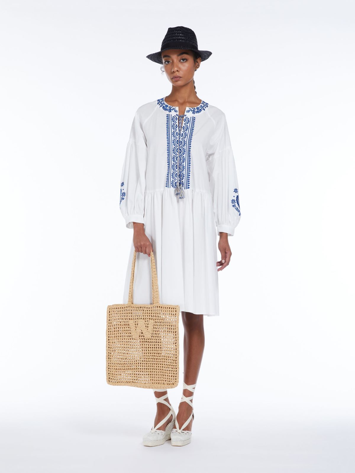 Macramé shopping tote