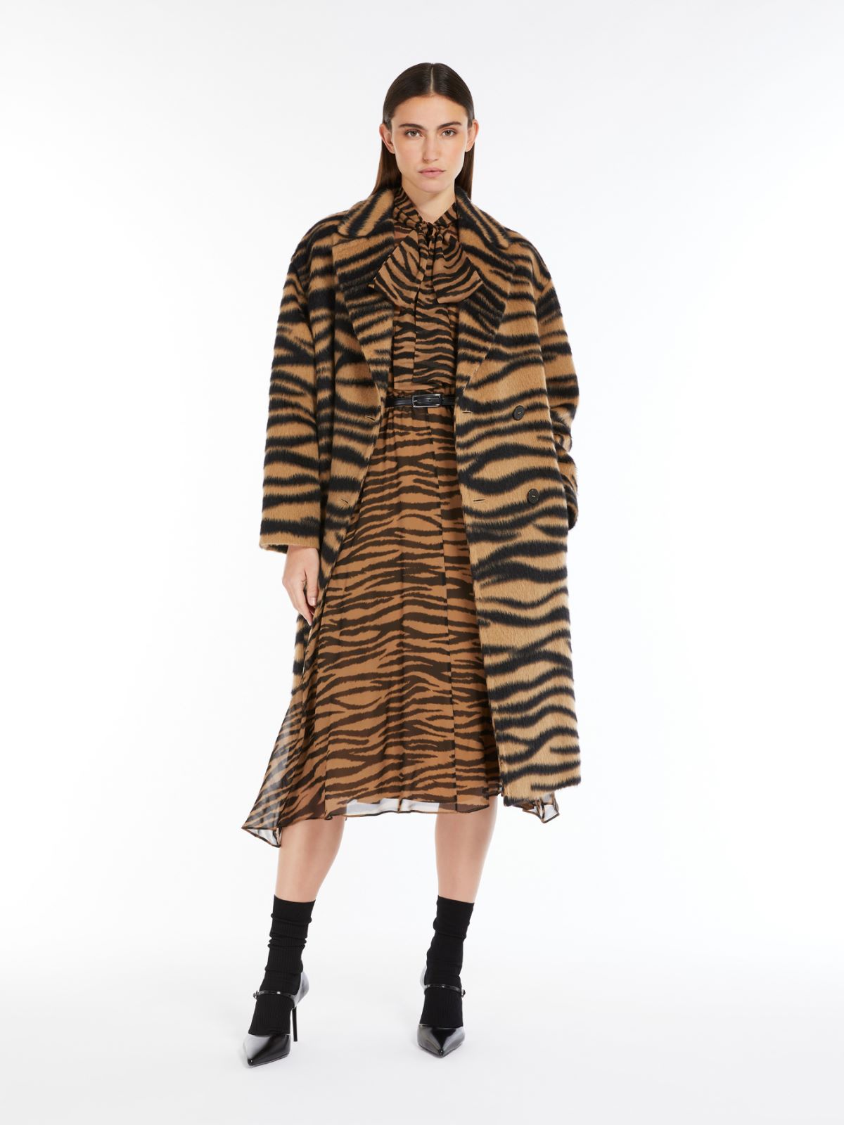 Shirt dress in printed silk