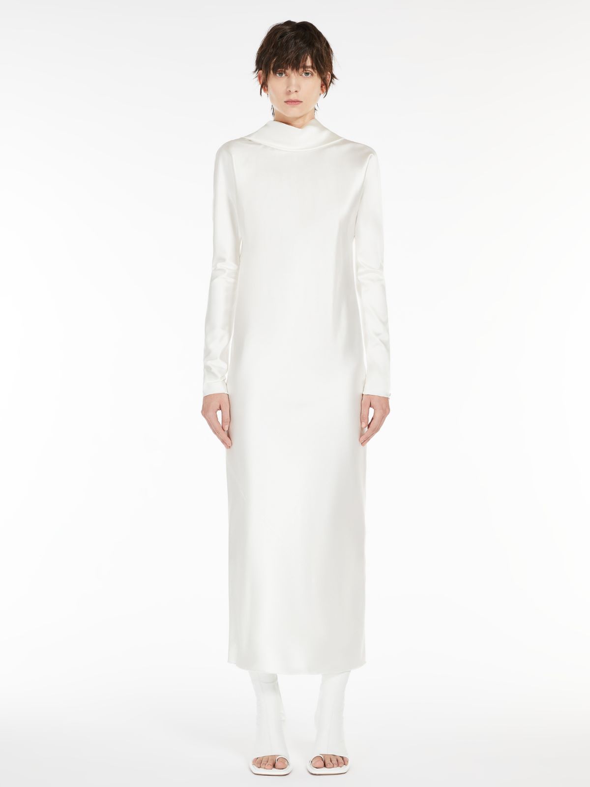 Compact satin kimono dress