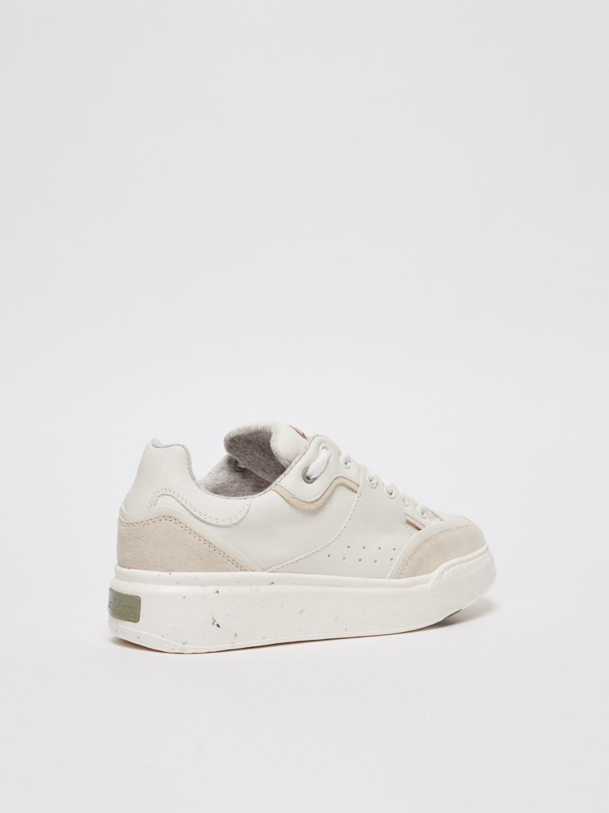 ActiveGreen trainers in chrome-free leather