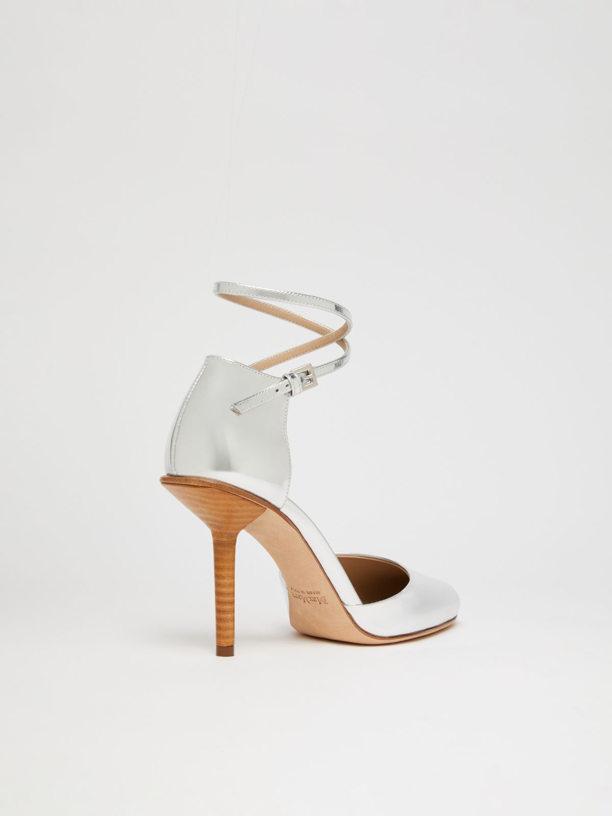 Mary Jane leather pumps