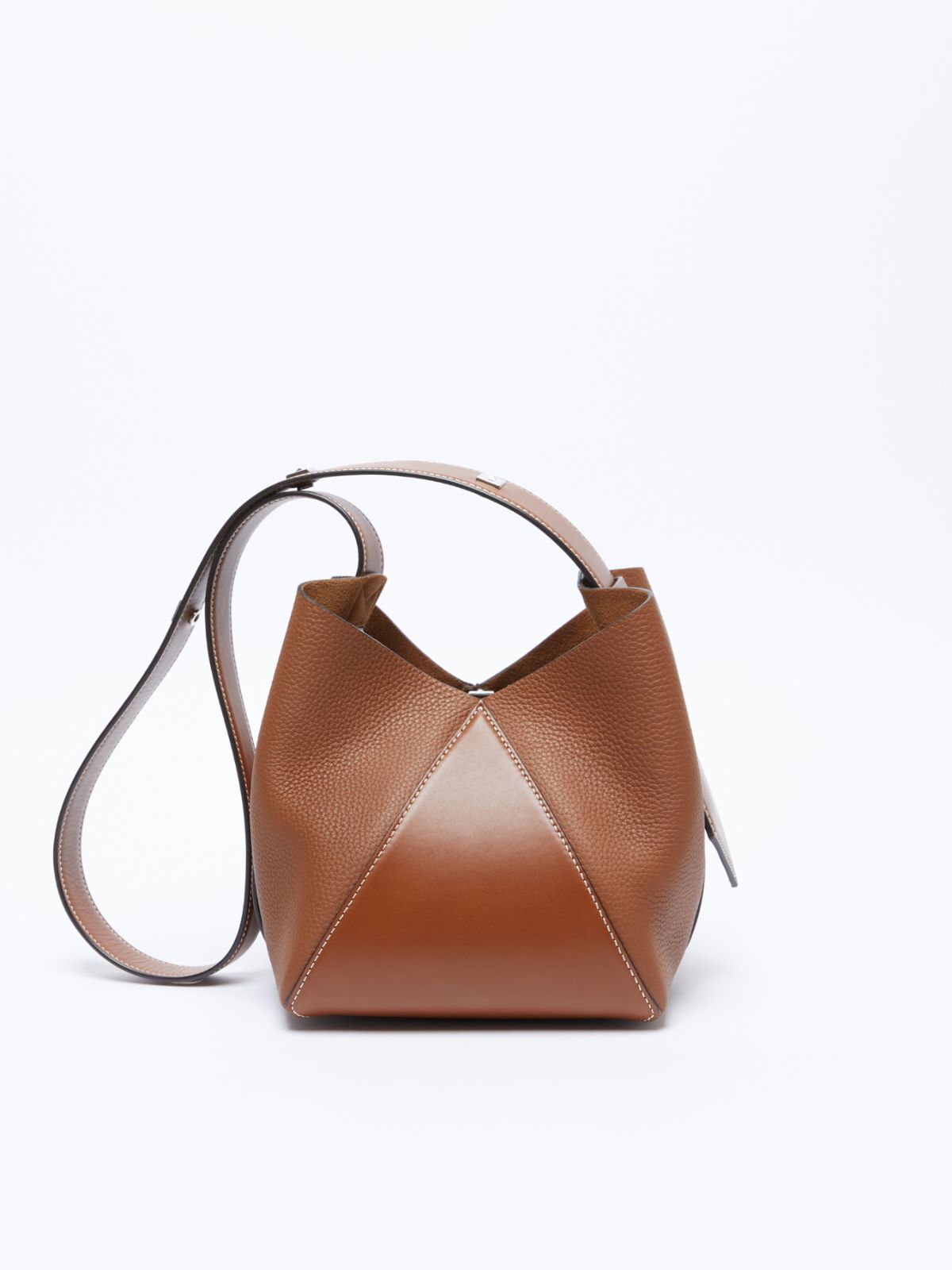 Small bucket bag in deer-print leather