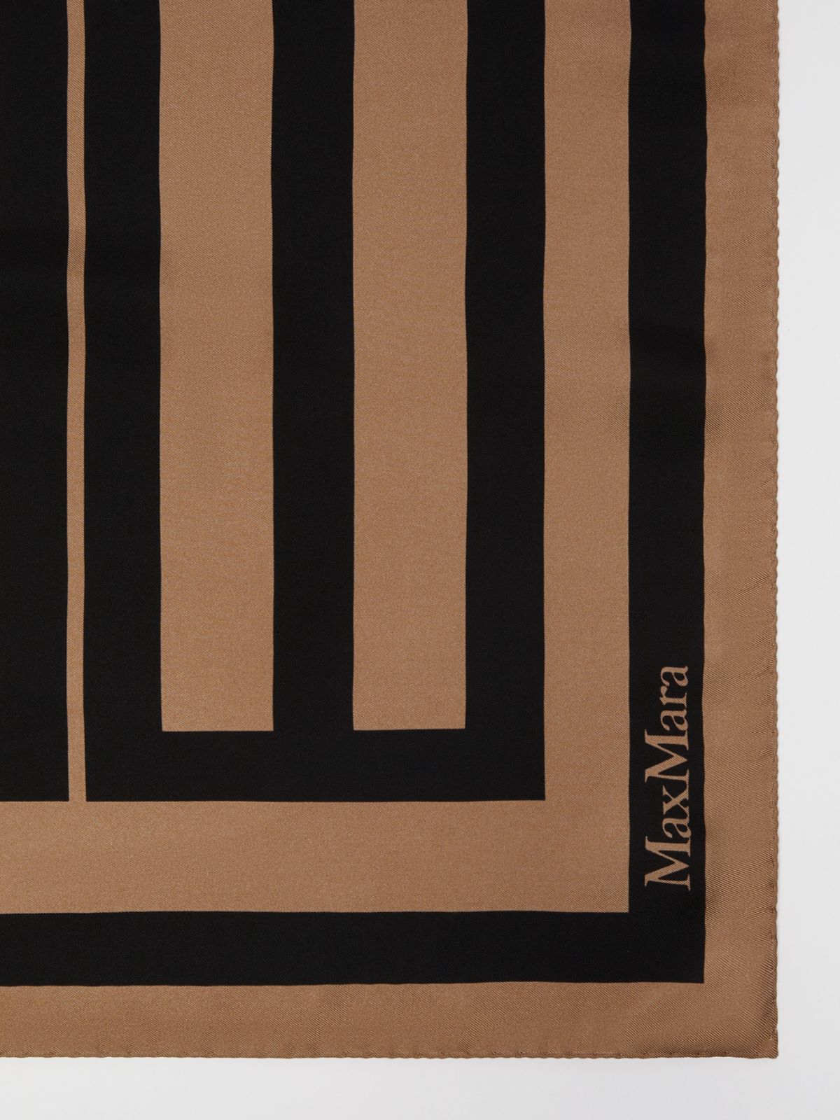 Printed silk oversized yoke