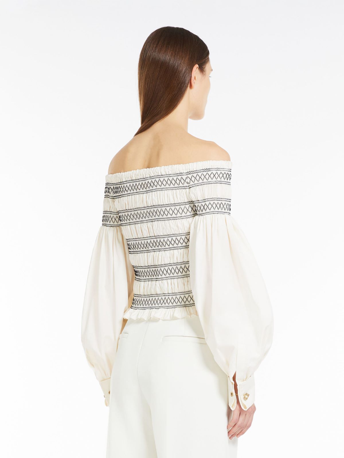 Feminine cotton shirt