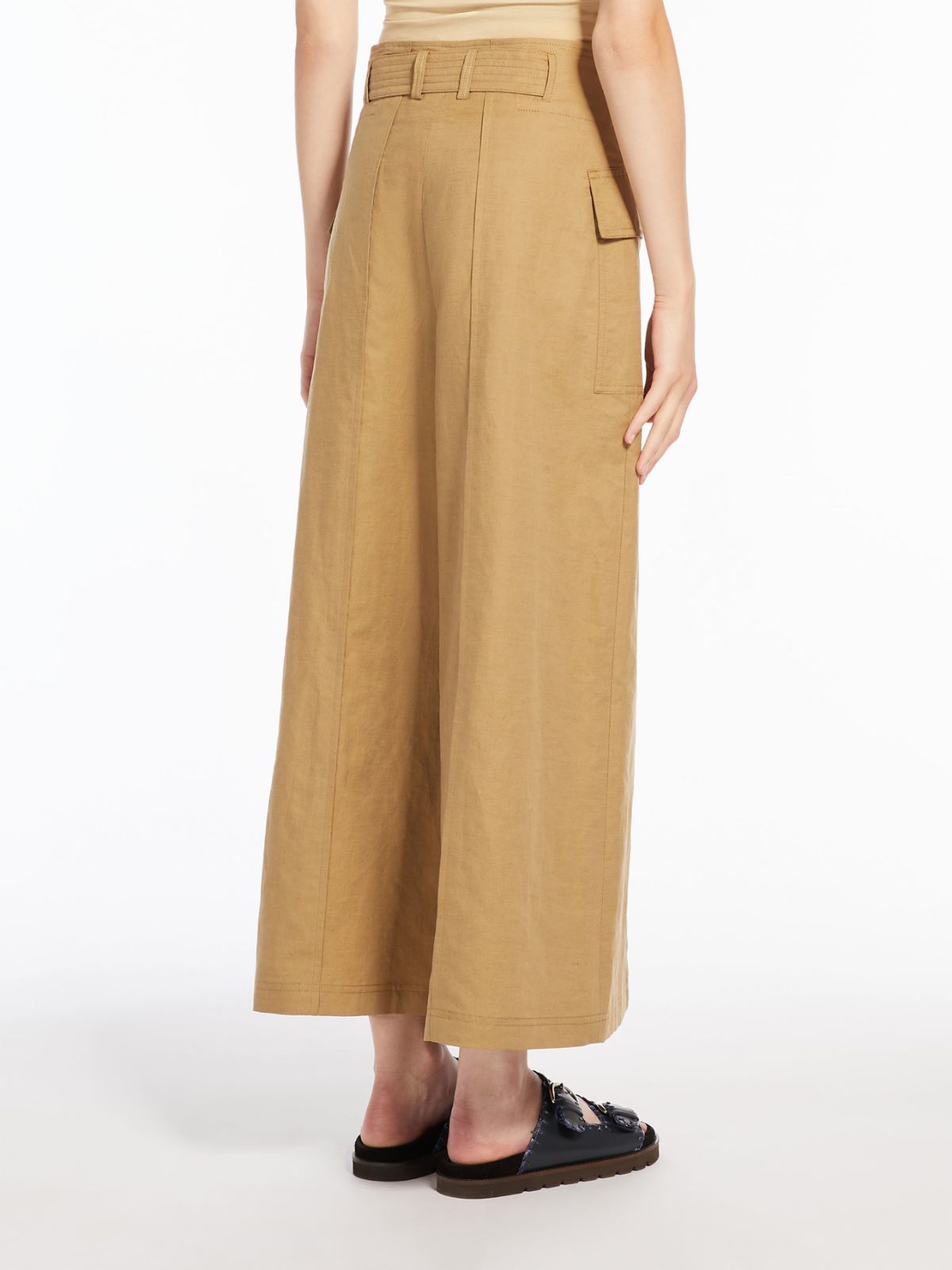 Cotton and linen basketweave trousers