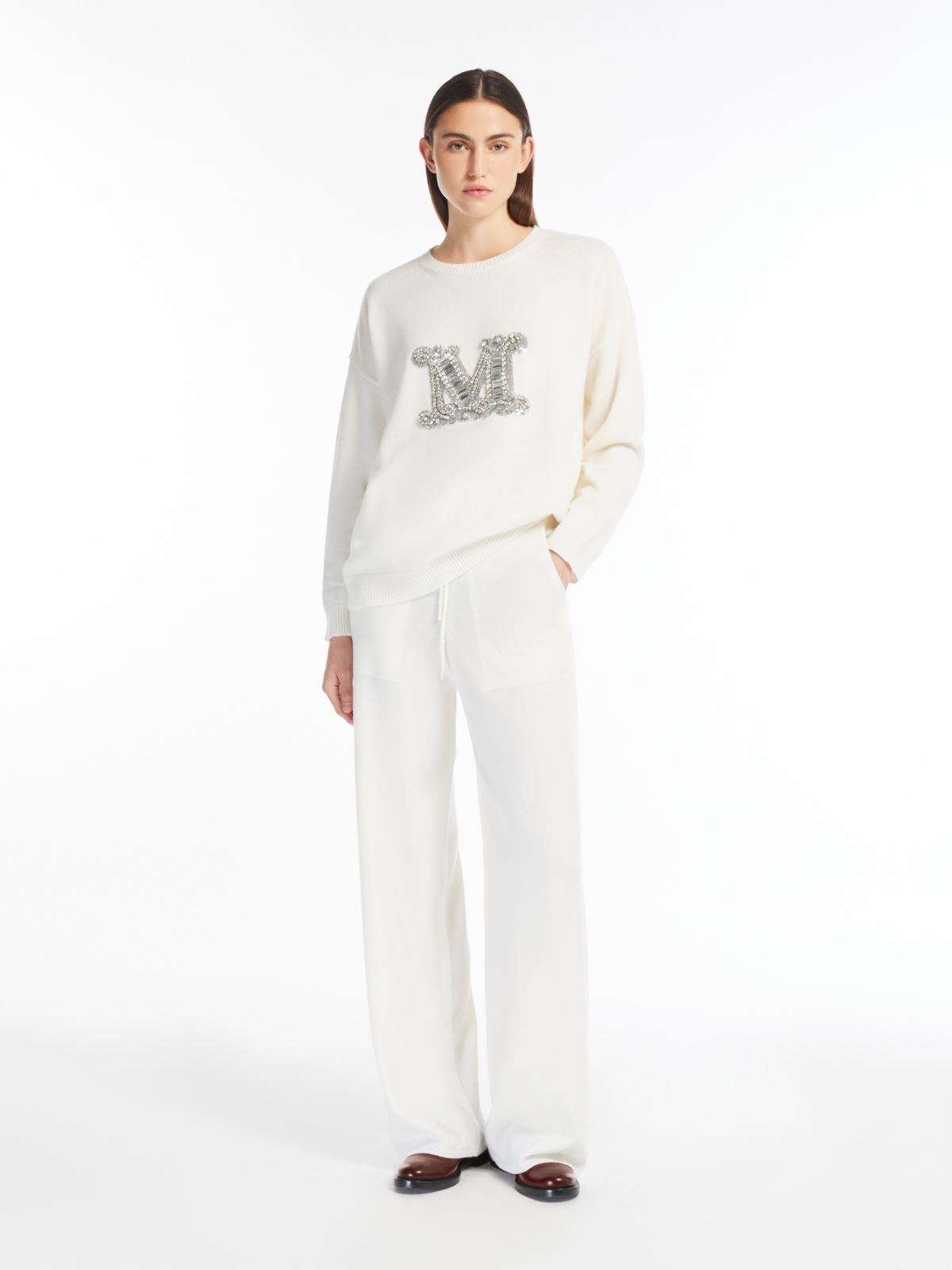 Oversized wool and cashmere jumper