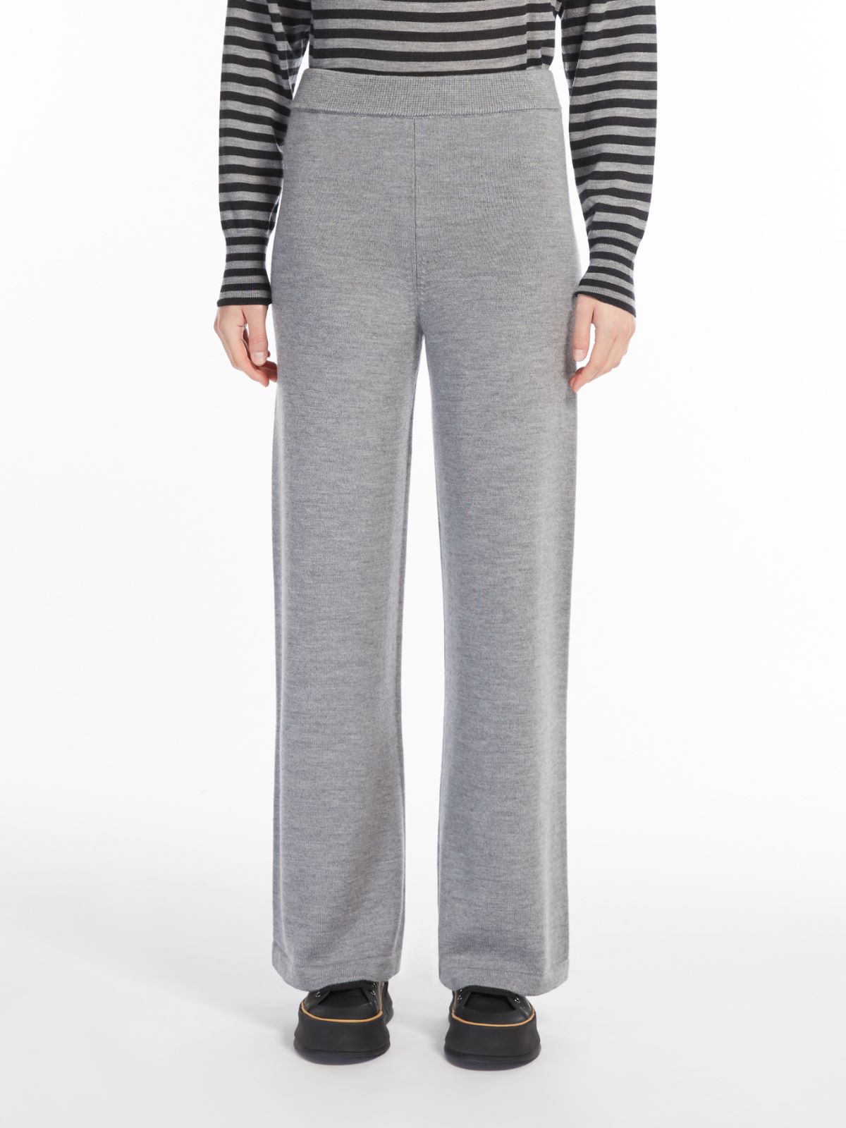 Straight wool trousers