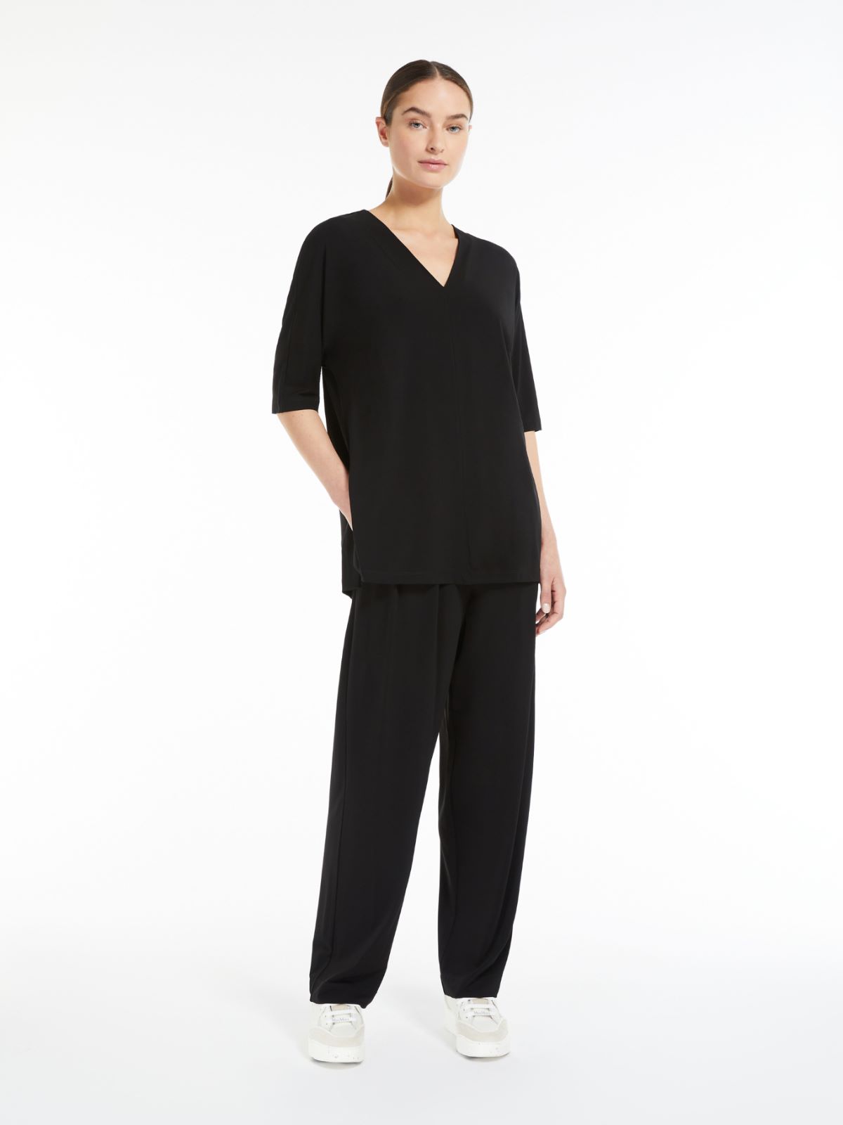 Jersey crepe carrot trousers