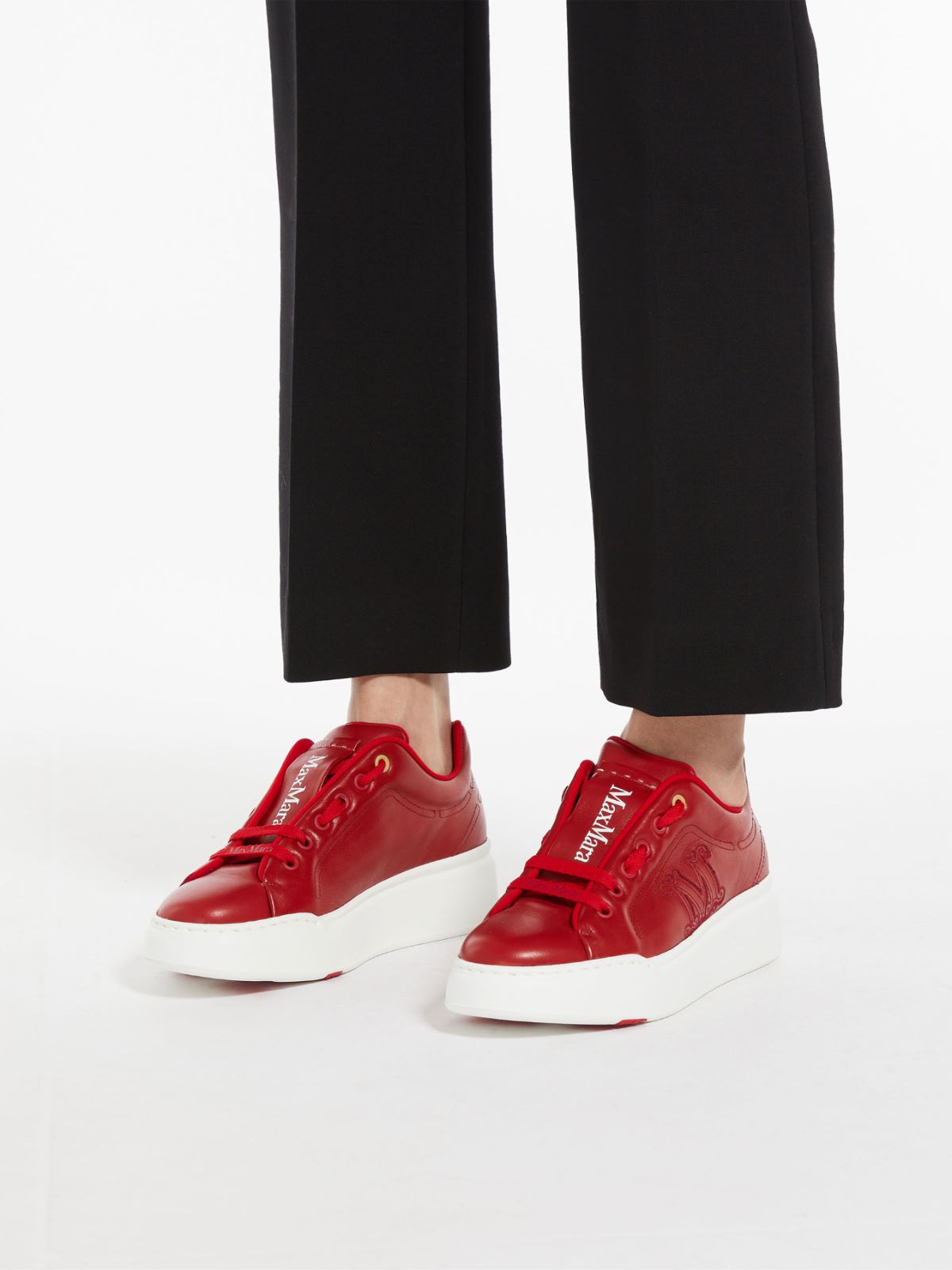 Leather sneakers with embroidery