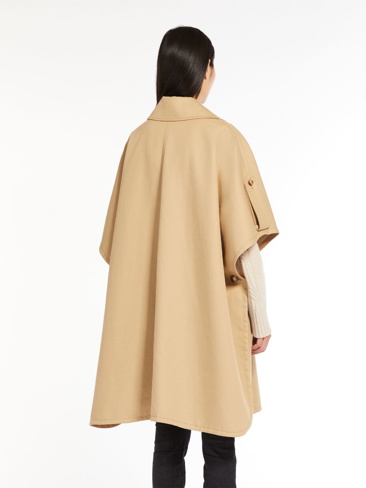 Double-breasted cape in water-resistant cotton