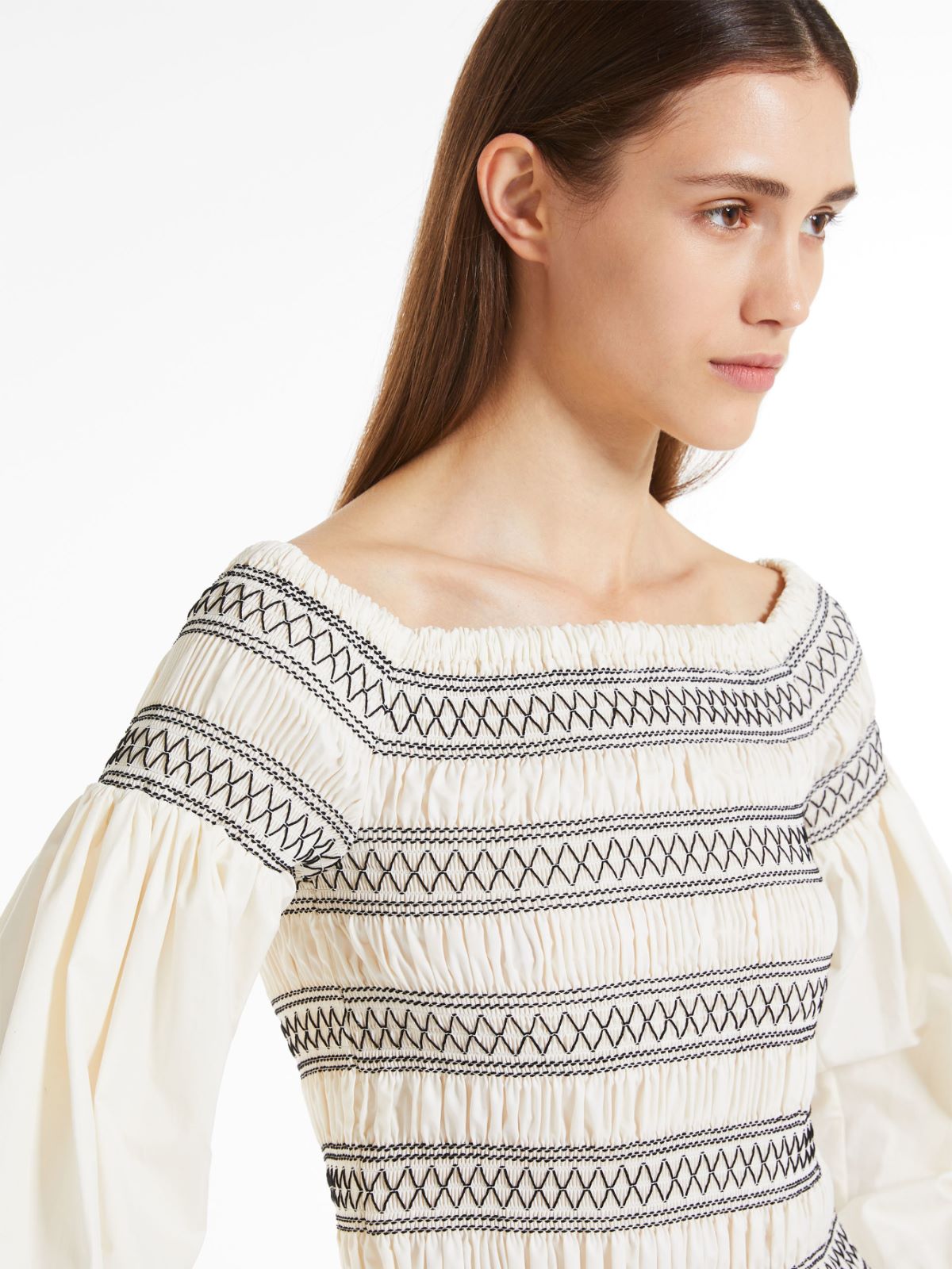 Feminine cotton shirt