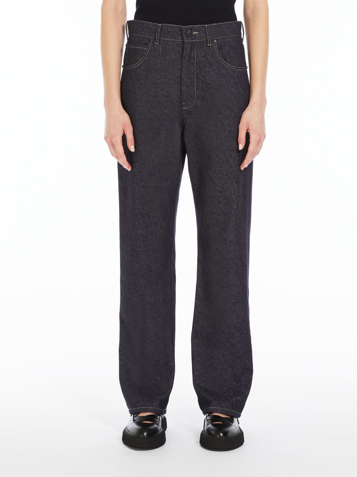 Wide-leg denim jeans