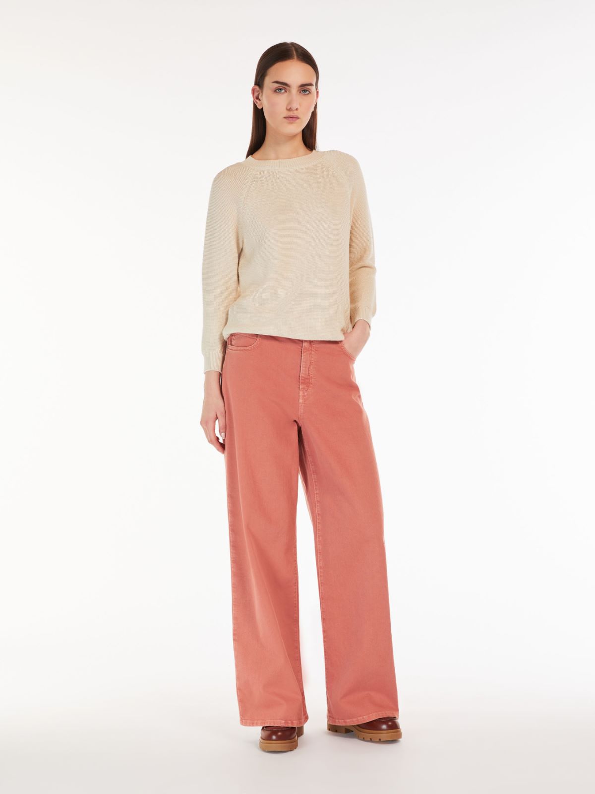 Cropped cotton trousers