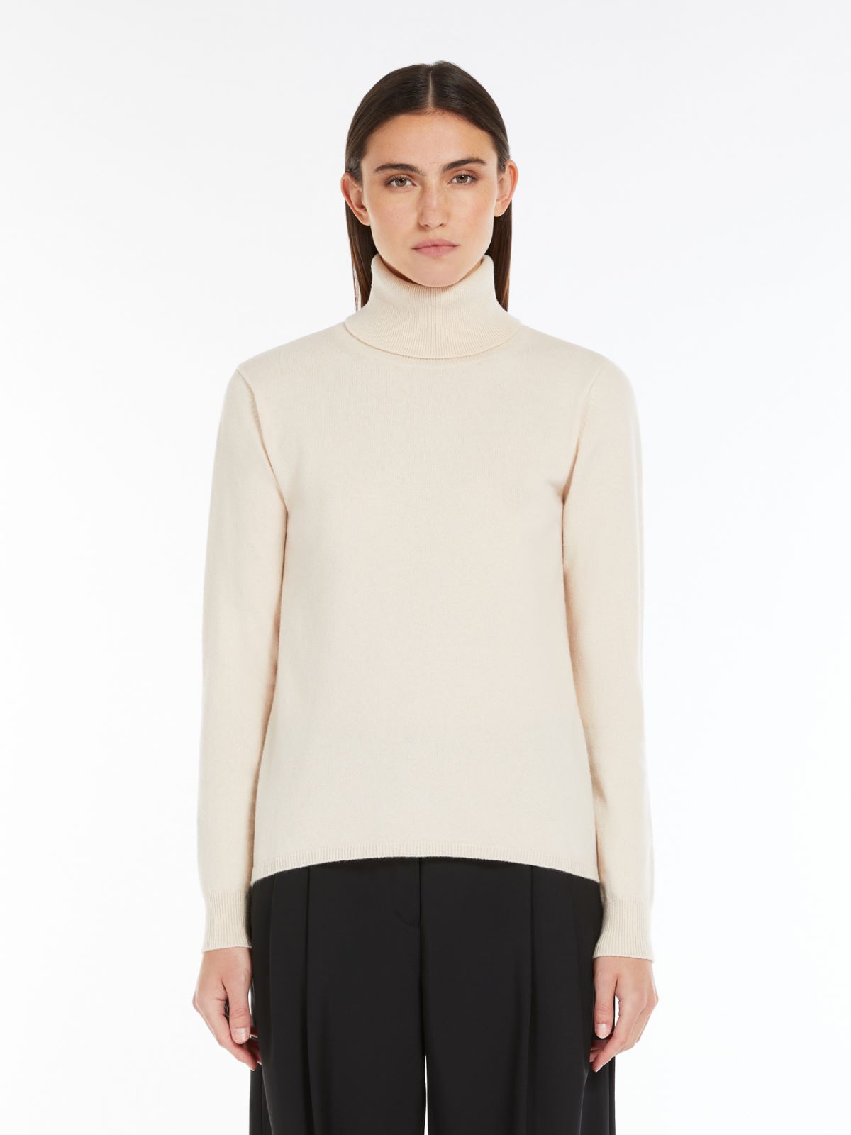 Cashmere polo-neck jumper