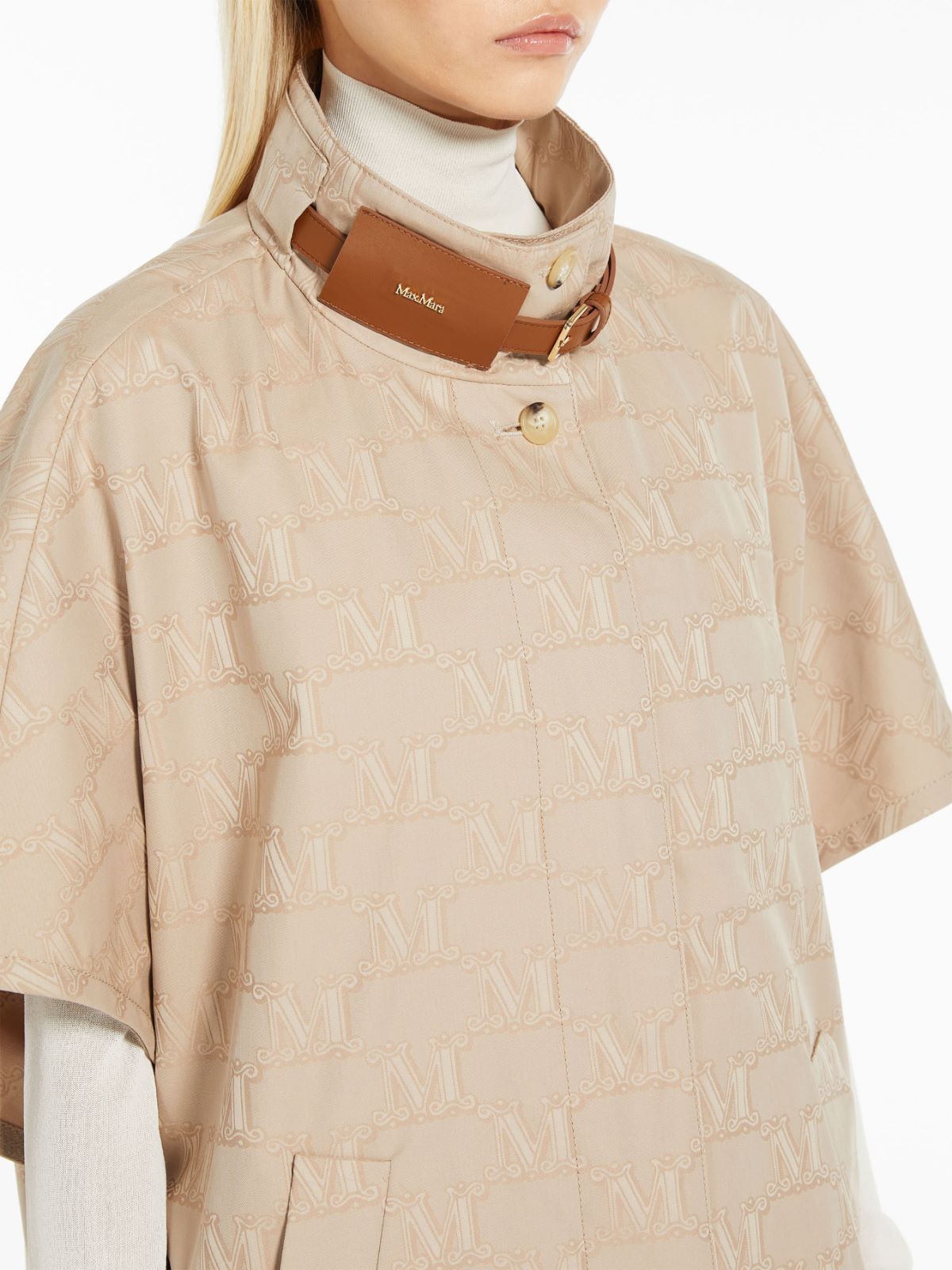 Water-resistant jacquard cotton cape