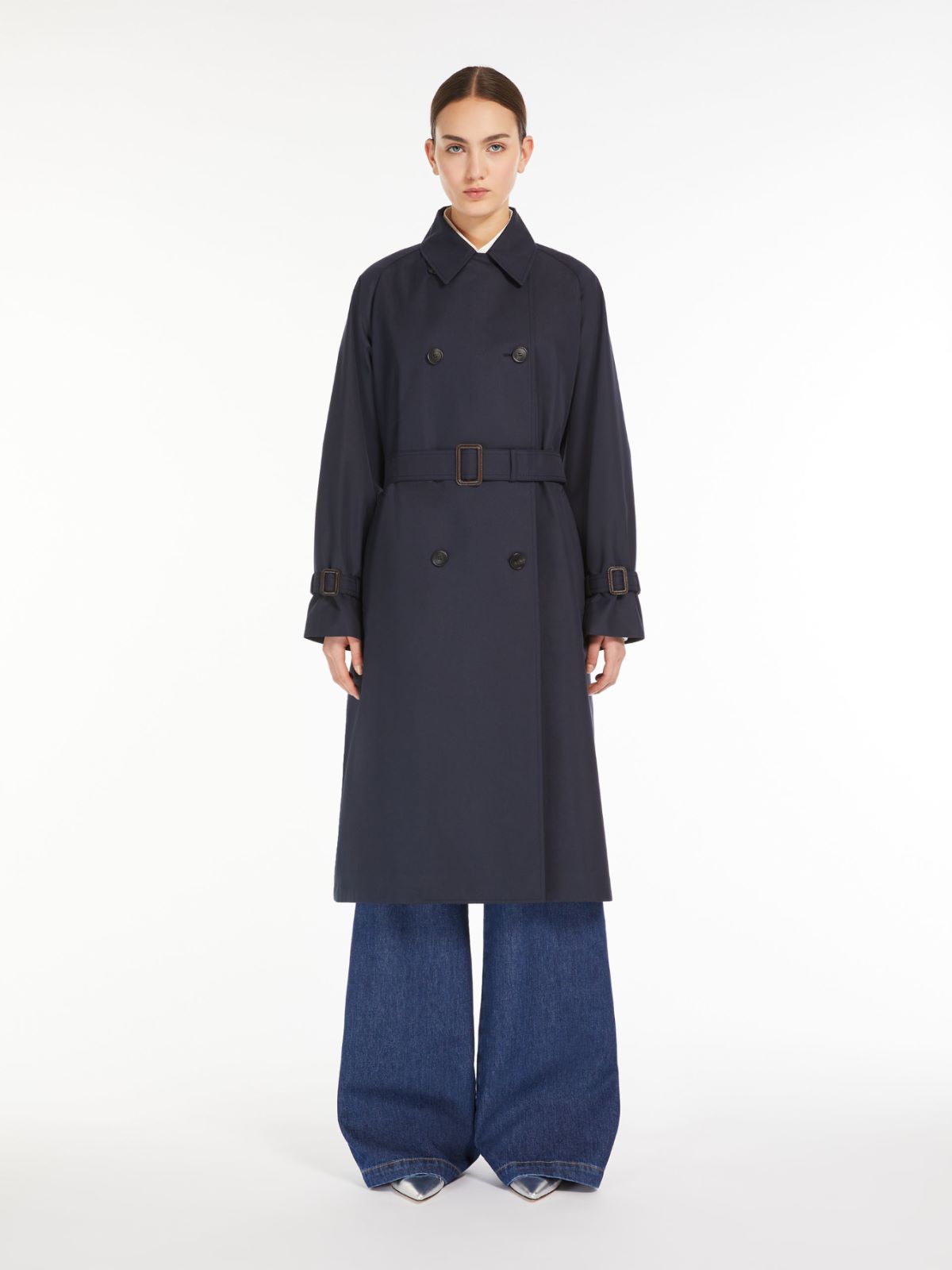 Reversible water-repellent fabric trench coat
