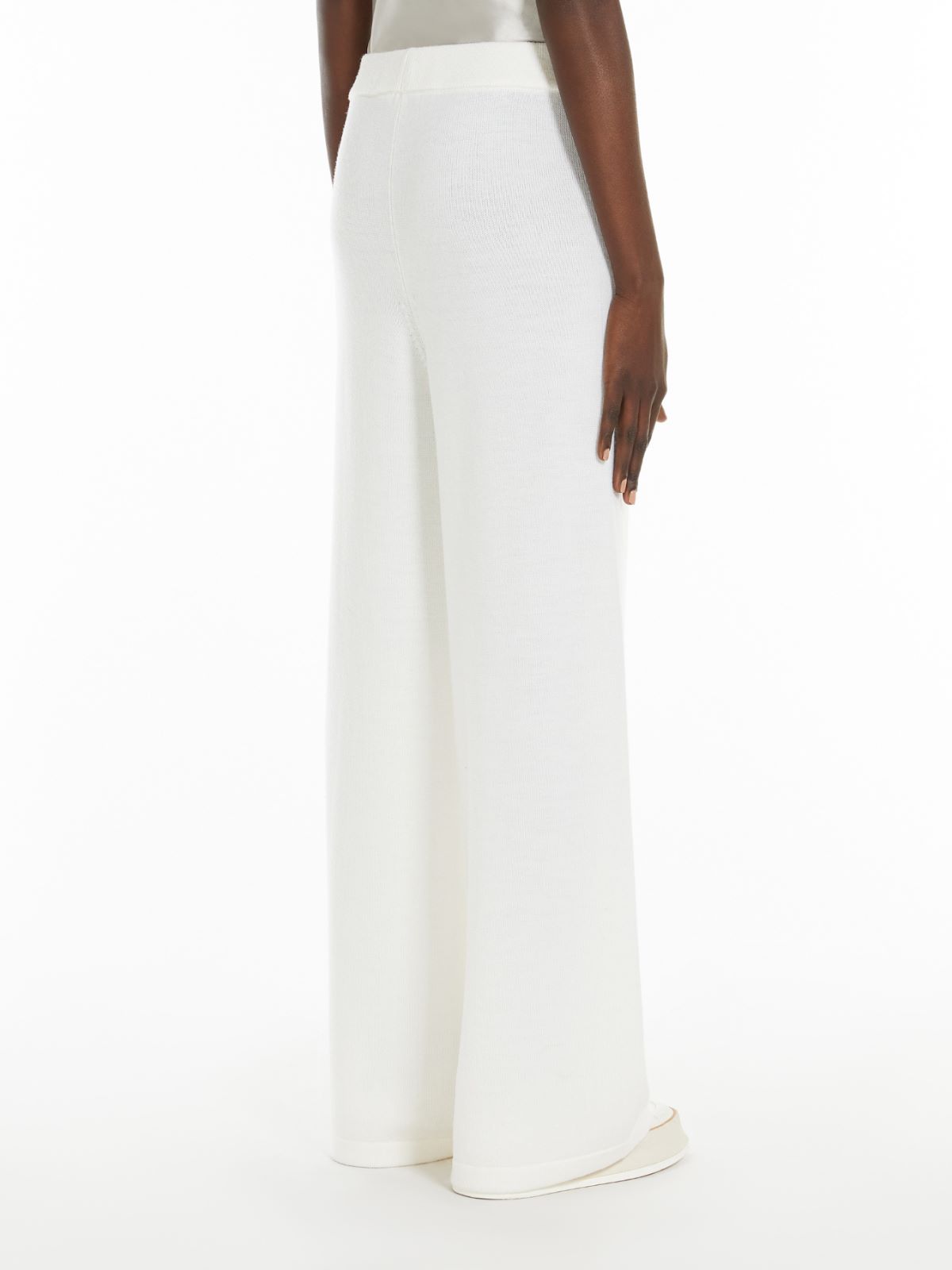 Straight wool trousers