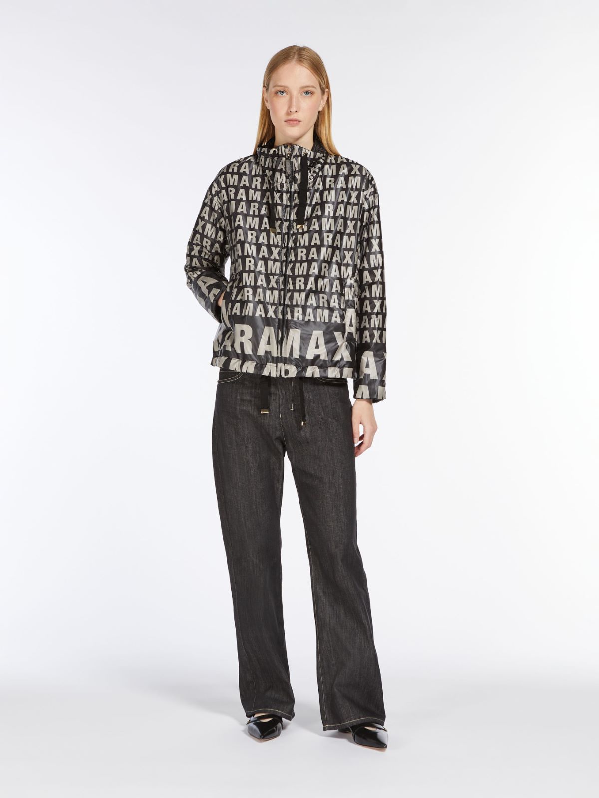 Reversible jacket in water-resistant technical canvas