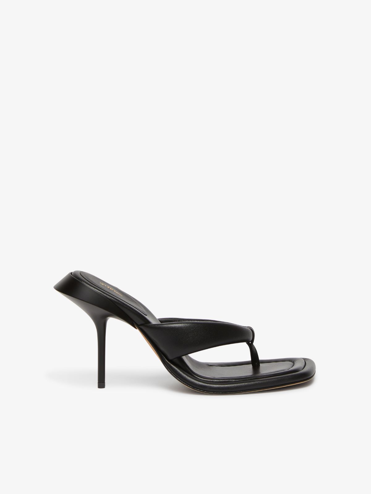 Heeled toe-post sandals