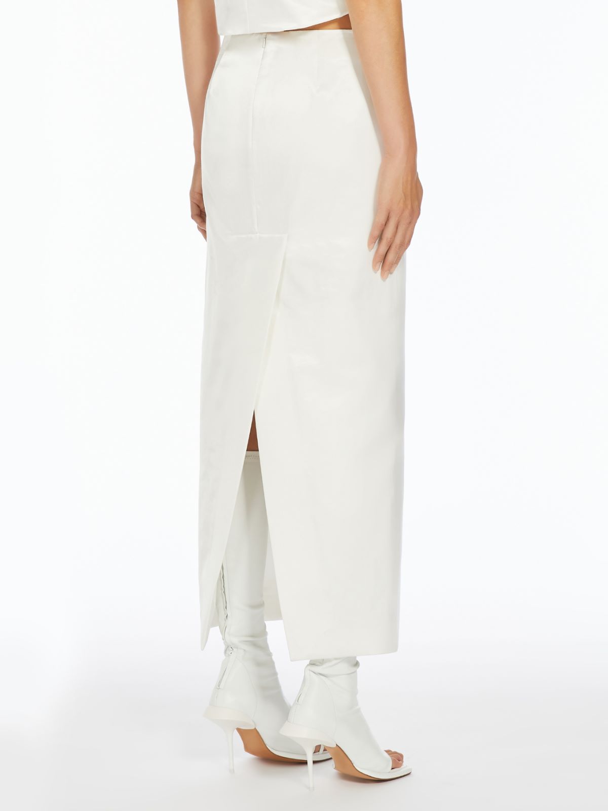 Technical satin long skirt