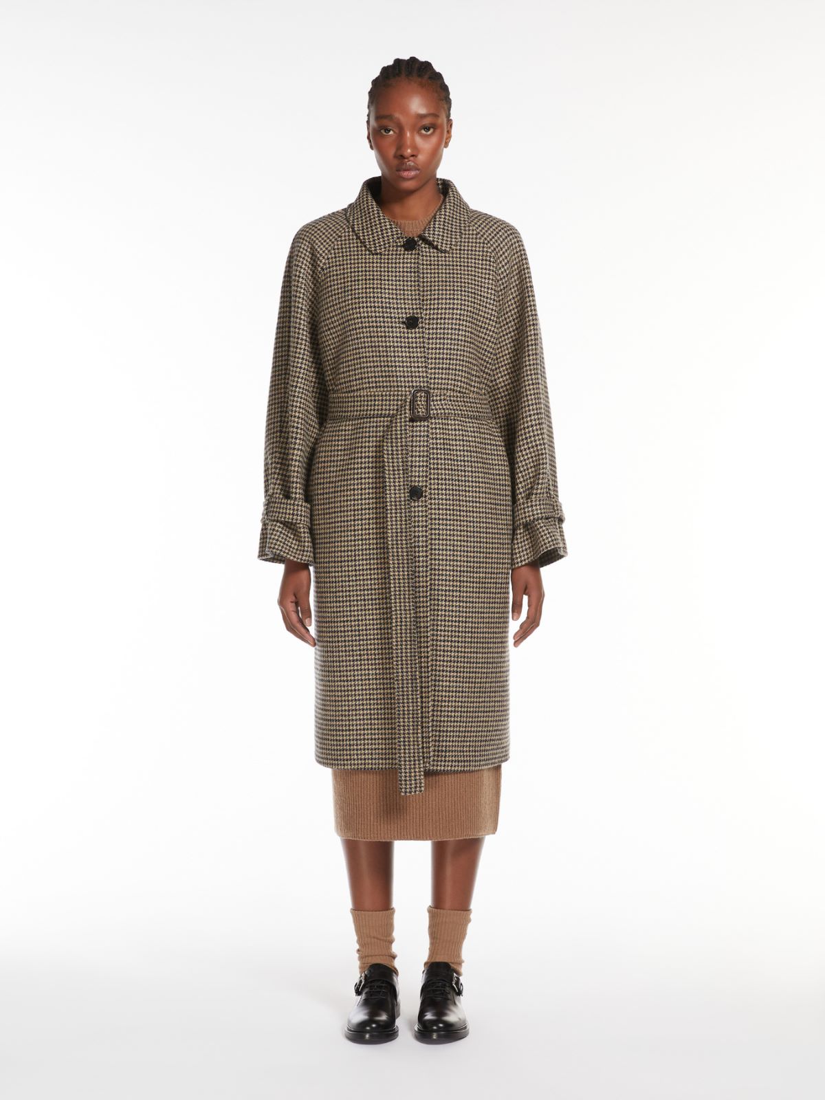 Houndstooth wool coat