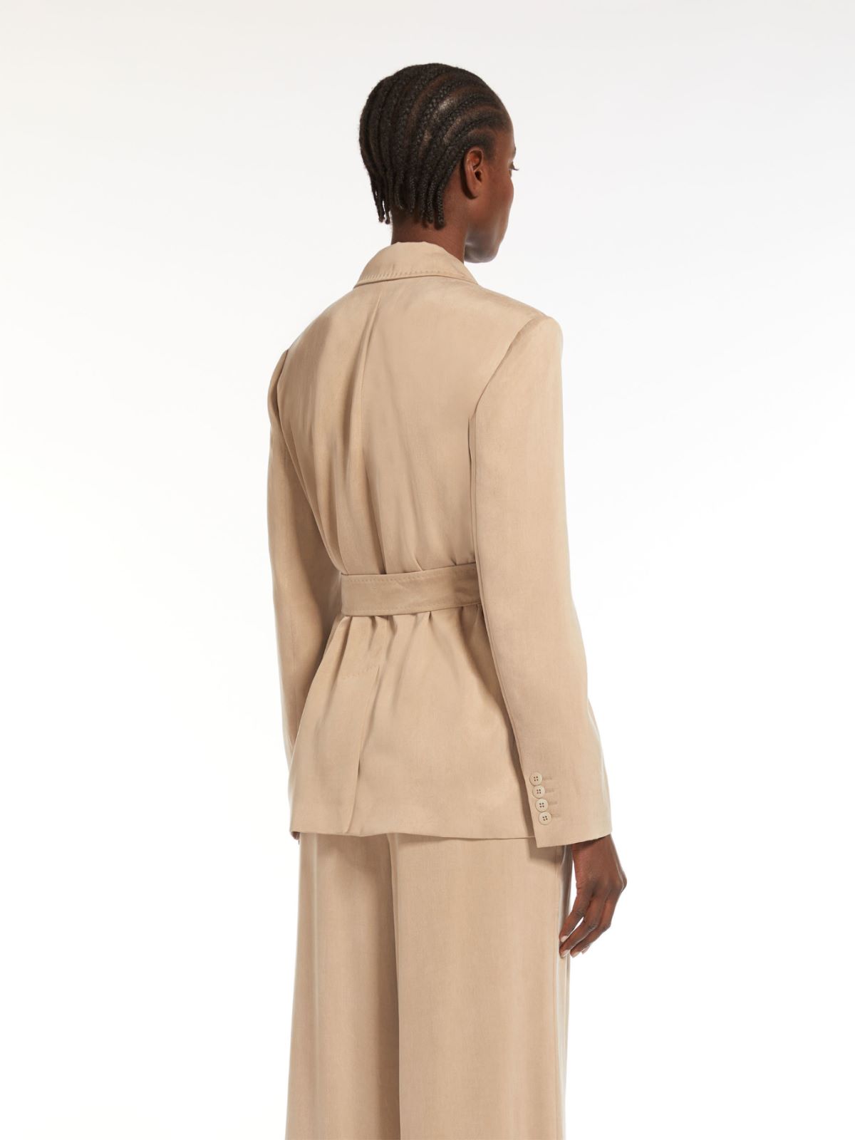 Single-breasted satin blazer