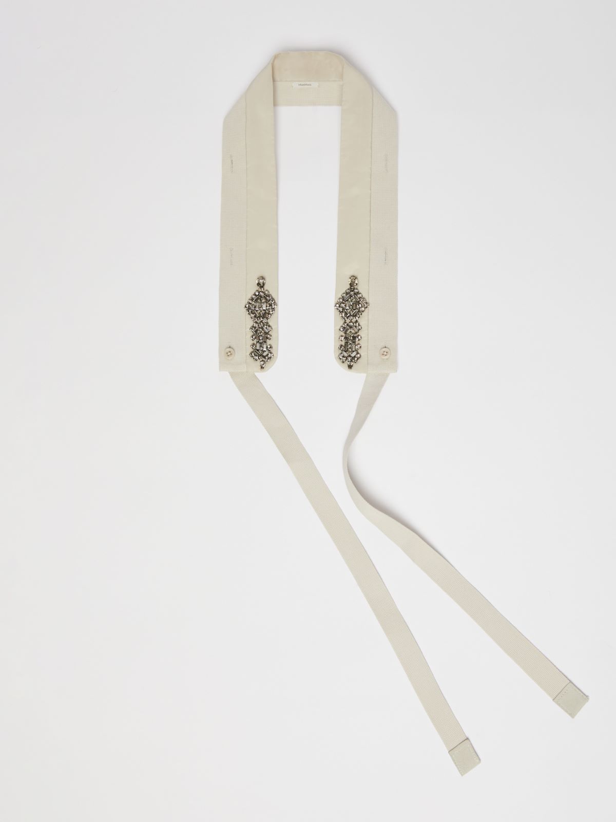 Embroidered taffeta hood trim