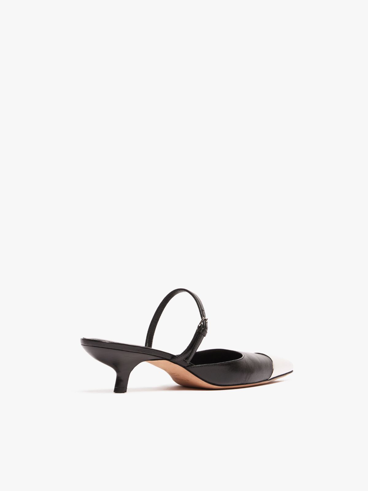 Metal-toe mules