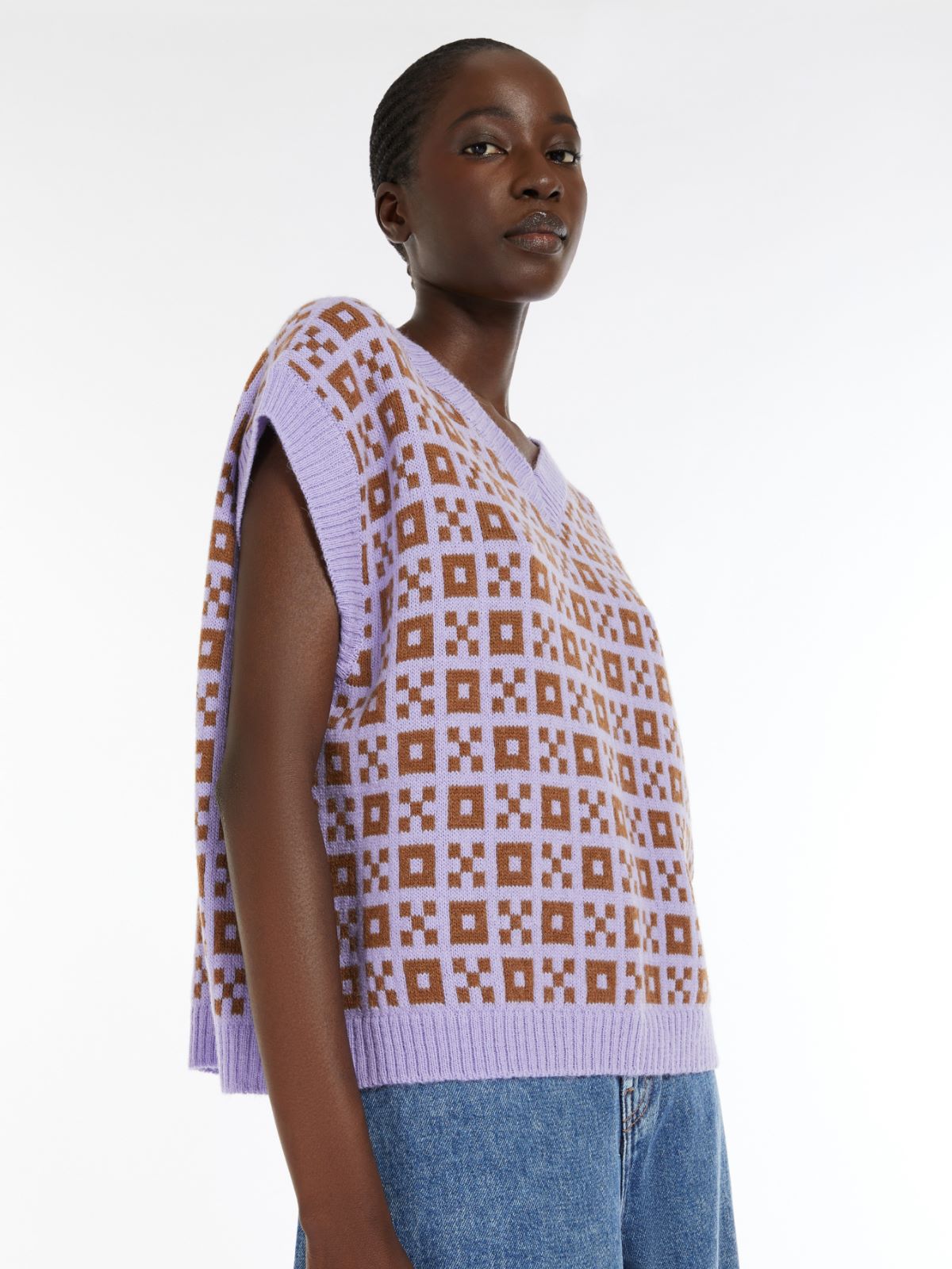 Jacquard alpaca and wool gilet