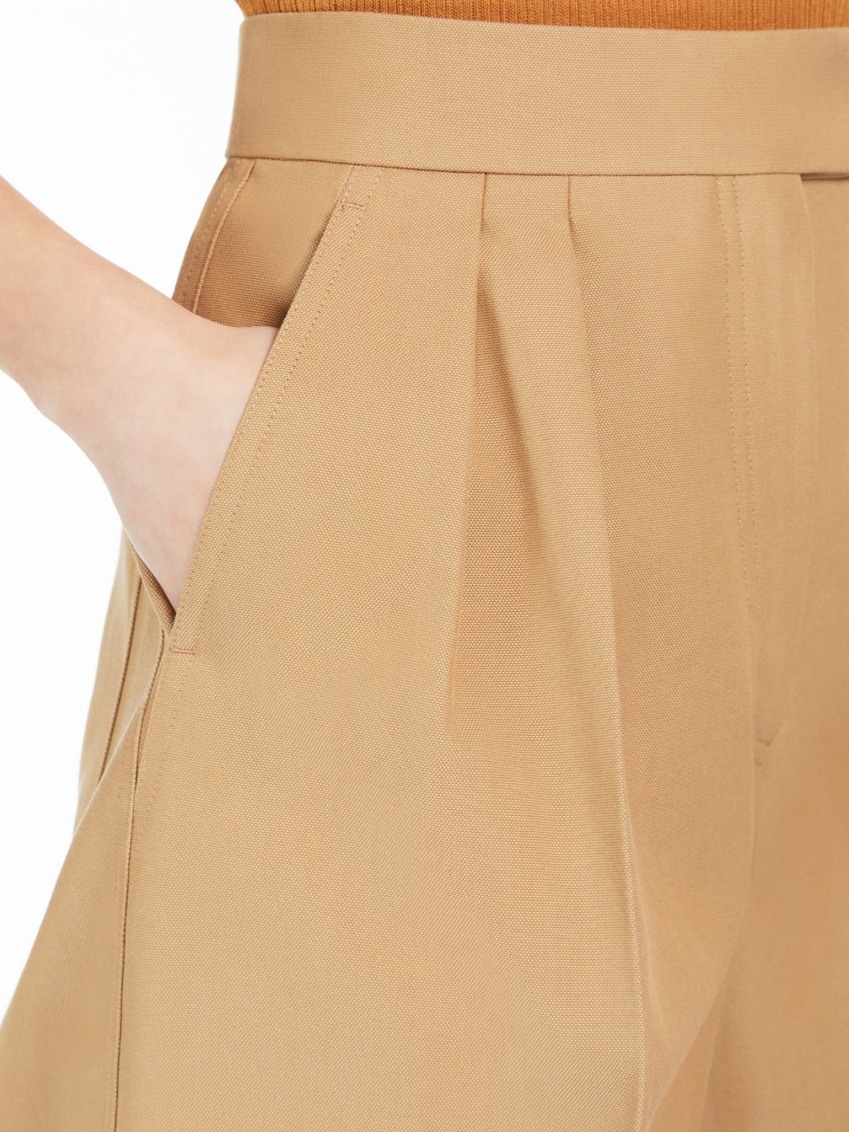 Wide-leg cotton trousers