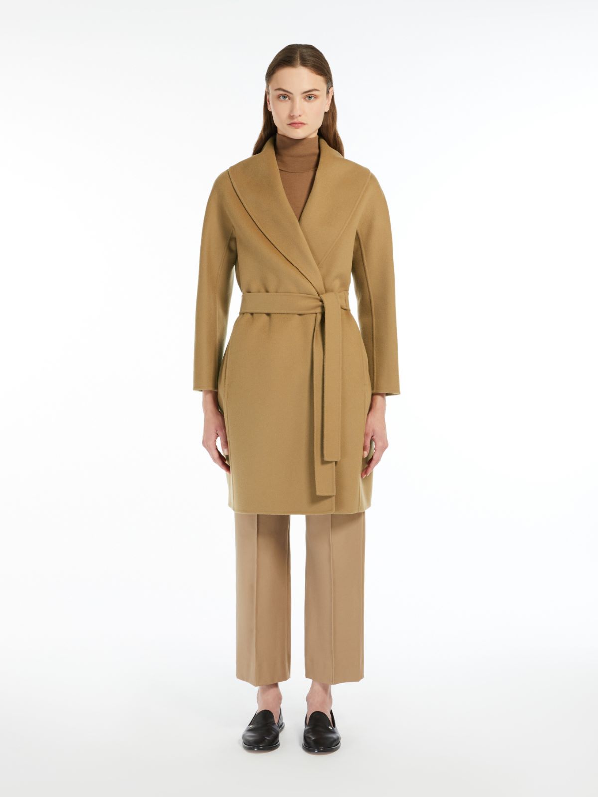 Short wool coat
