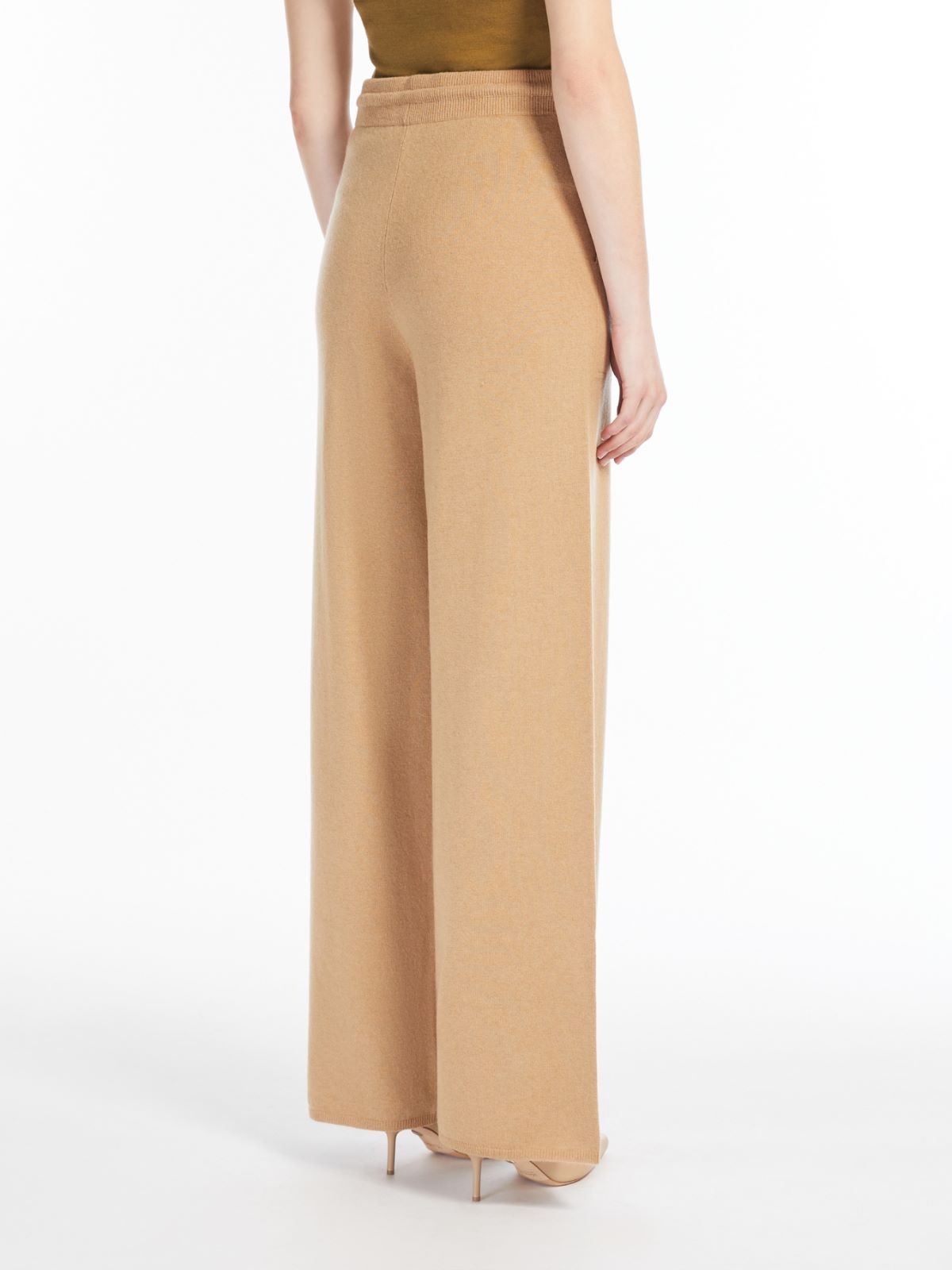 Wool and cashmere trousers