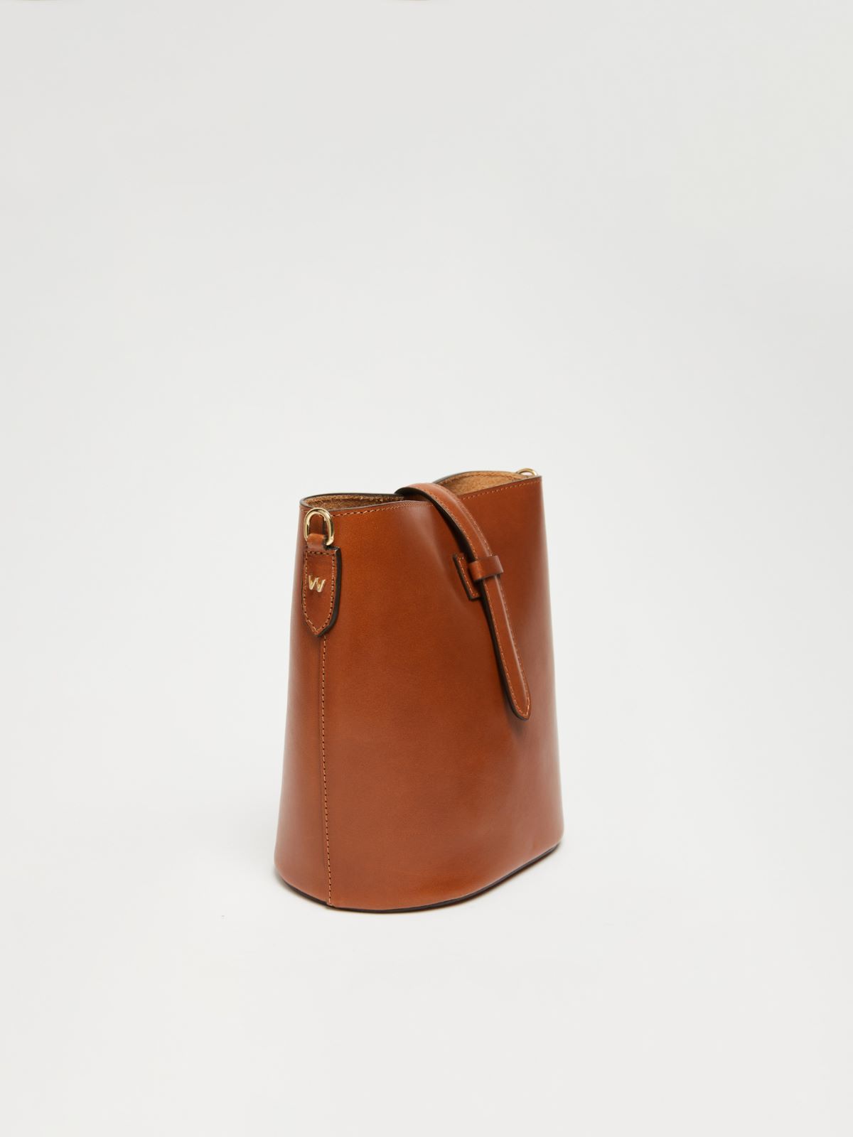 Small leather bucket bag