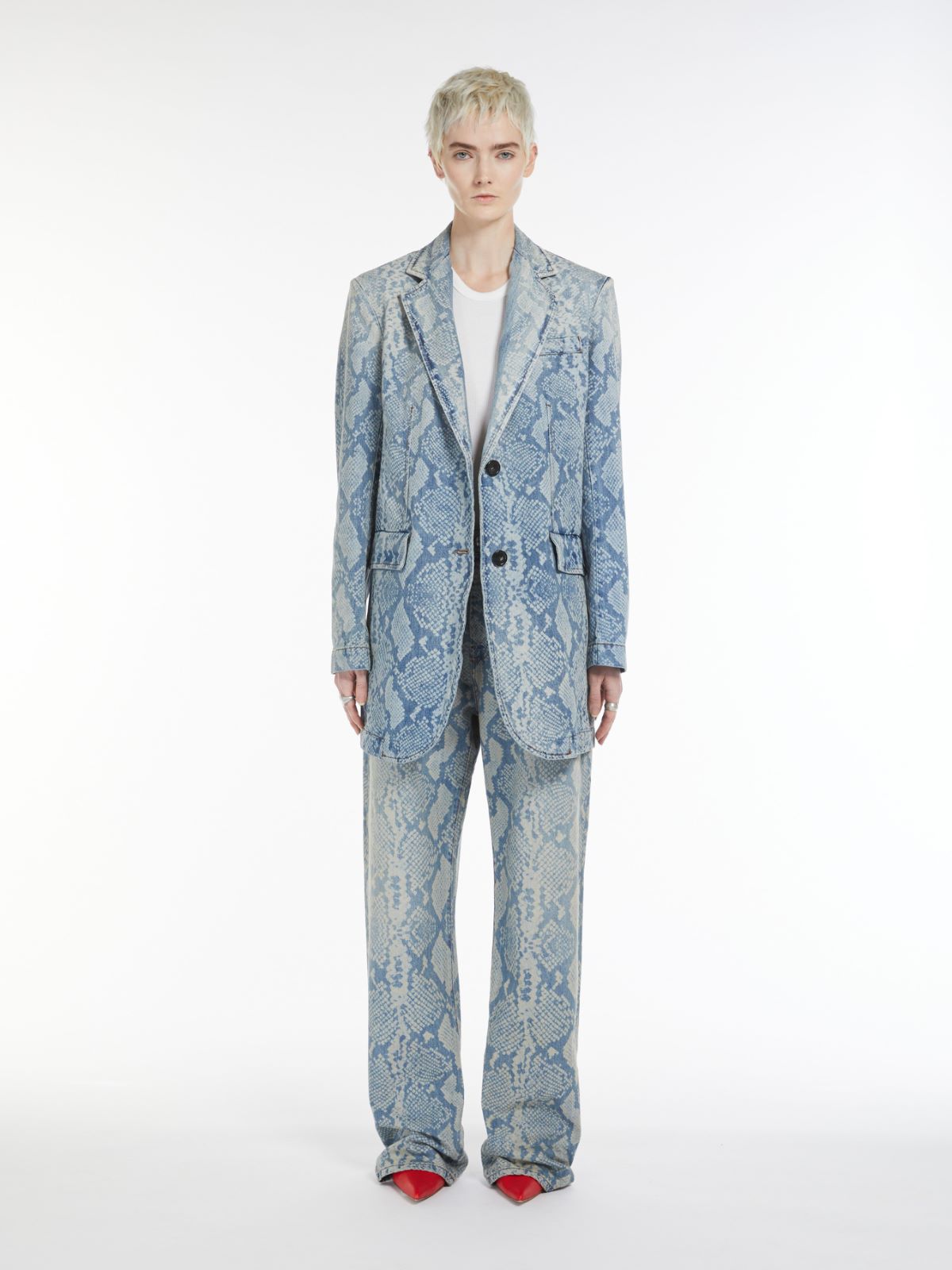 Five-pocket trousers with python print