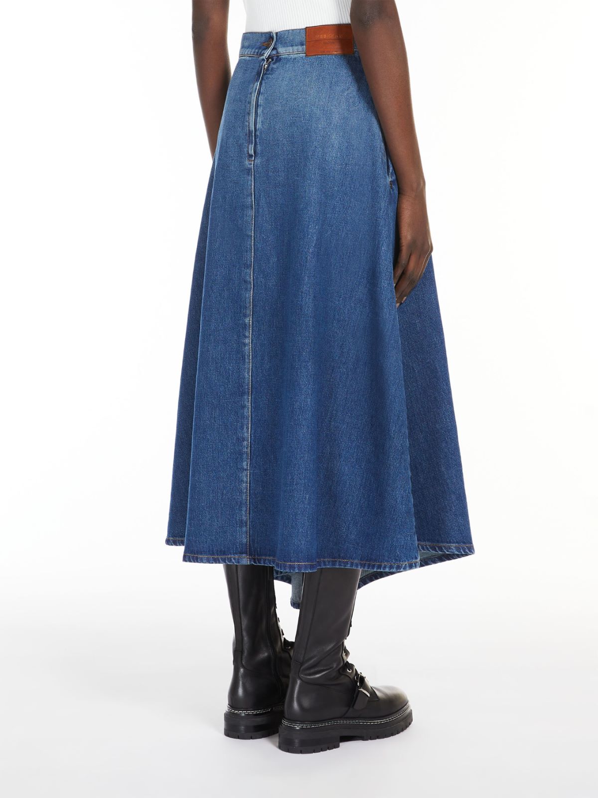 Full denim skirt