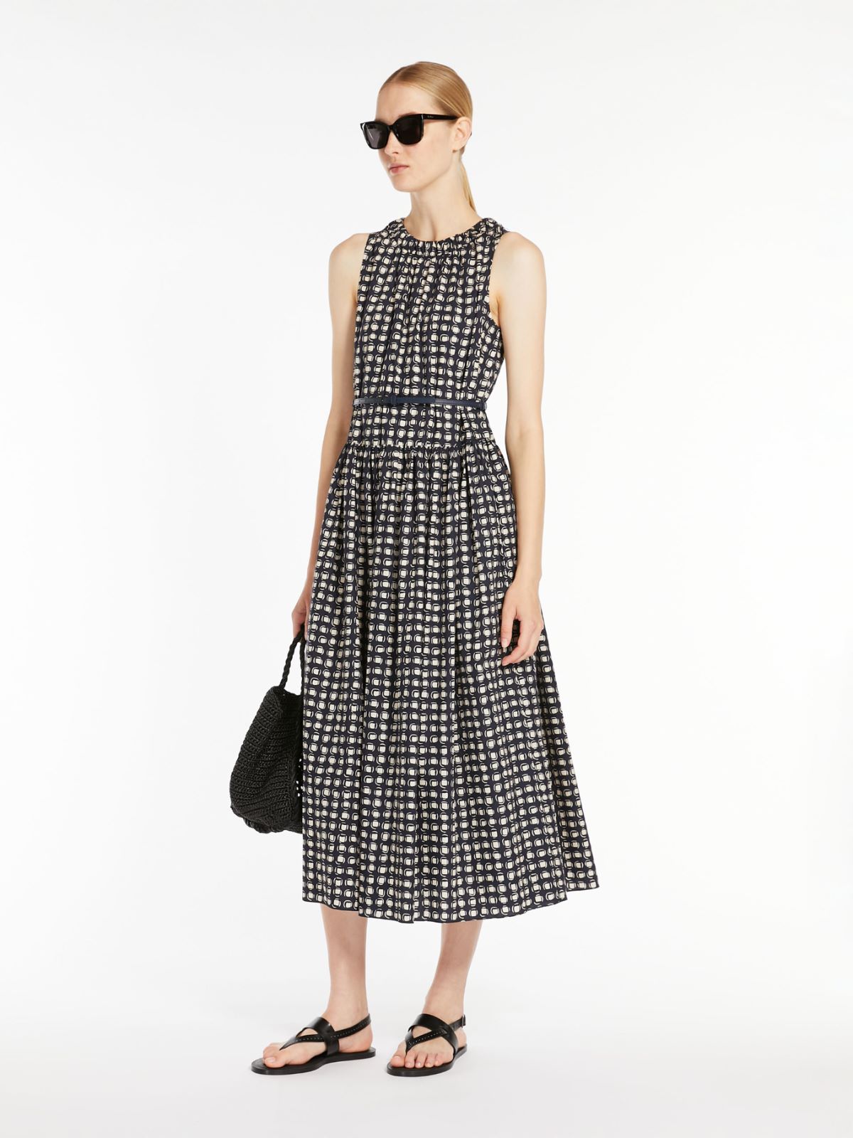 Dress in printed poplin