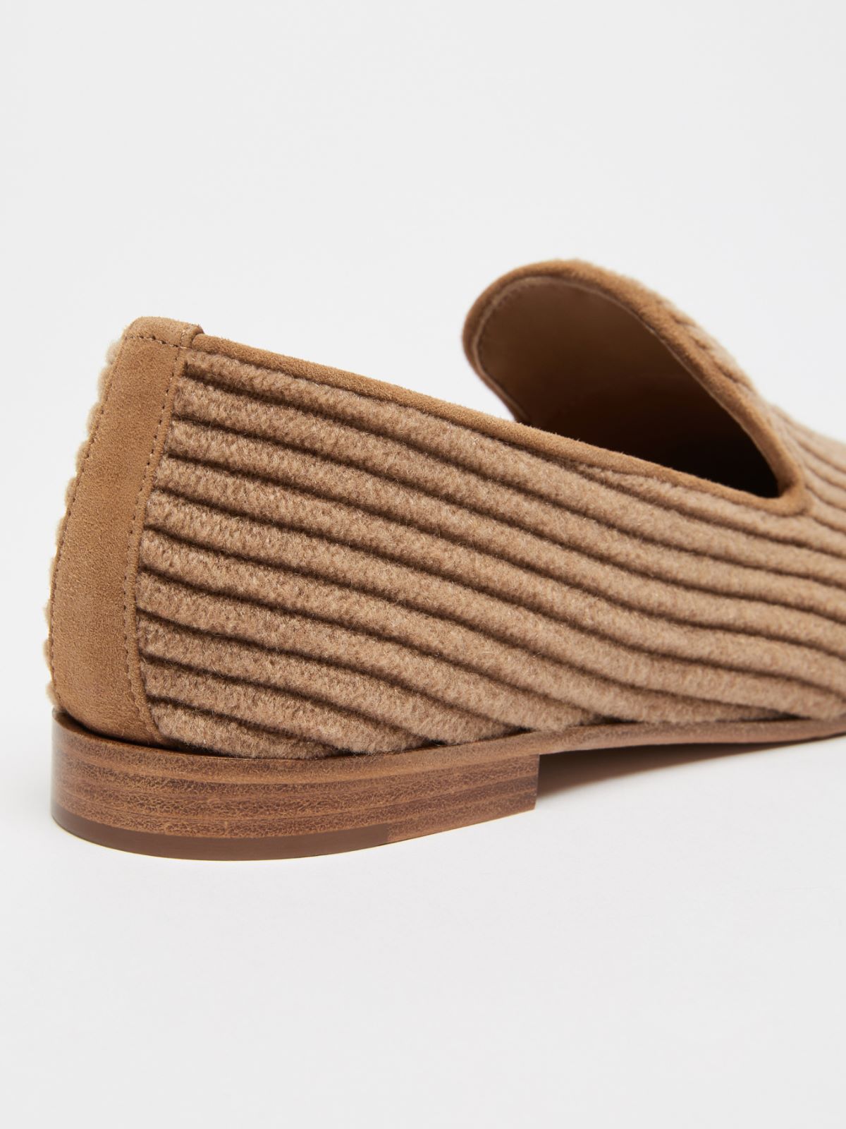 Corduroy slippers