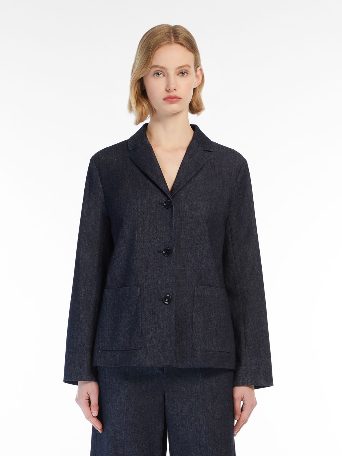 Single-breasted denim jacket