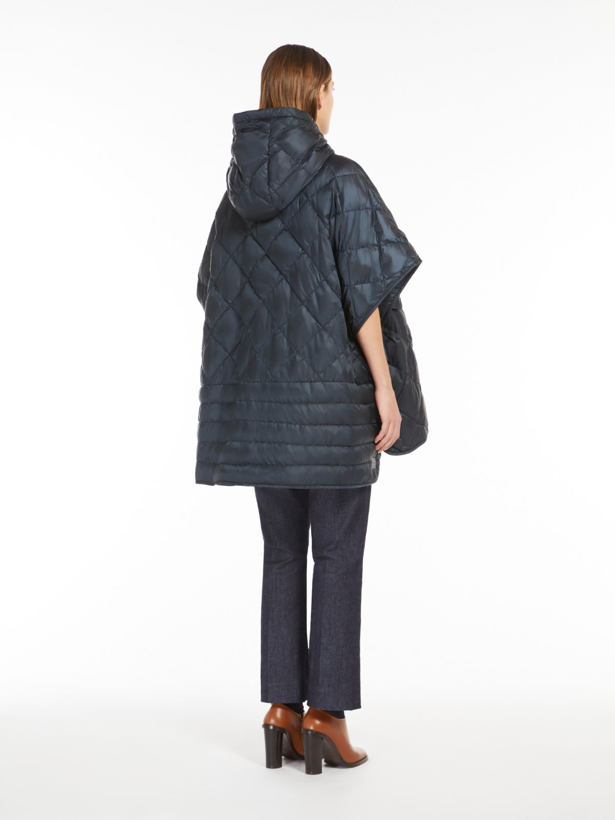 Cape with hood in water-repellent canvas