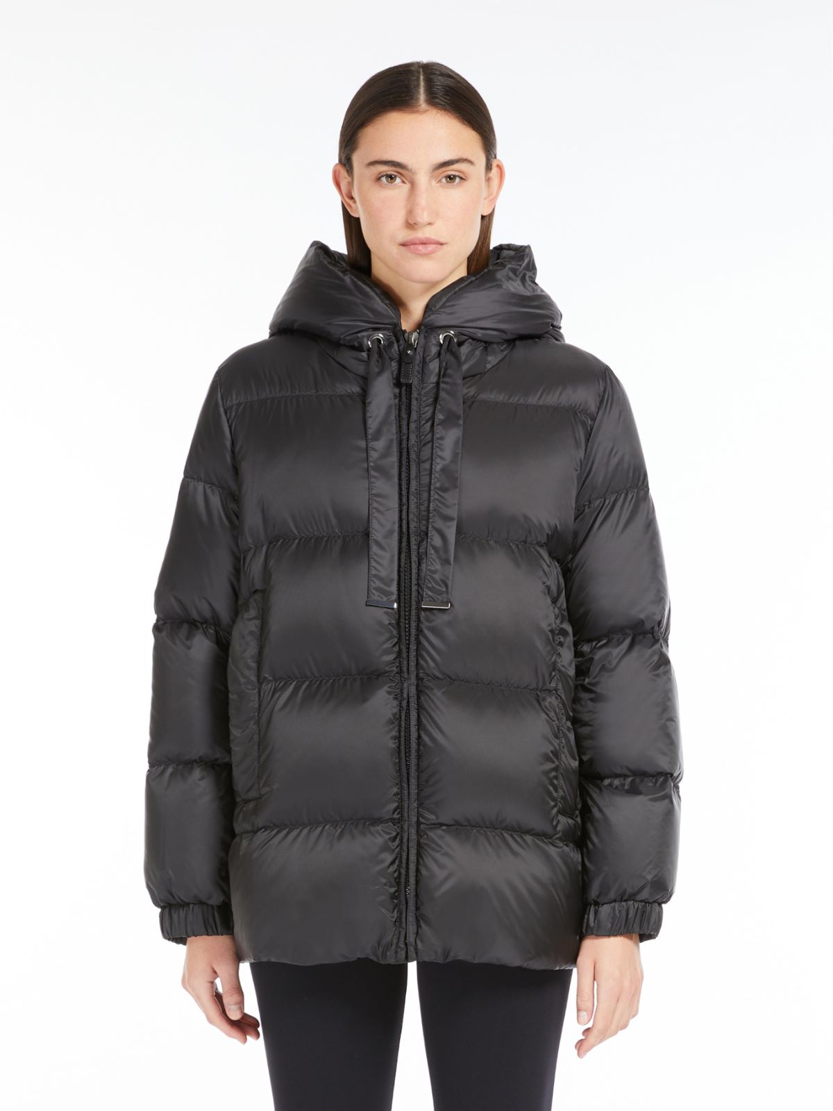 Water-repellent down jacket