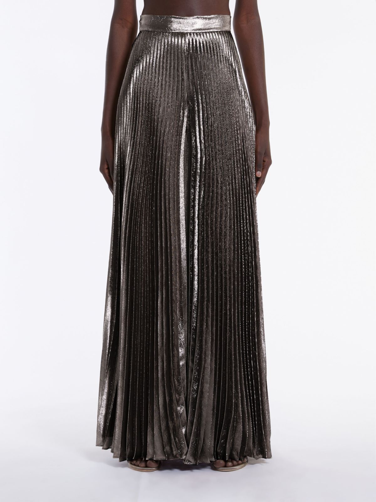 Wide pleated trousers in lamé silk