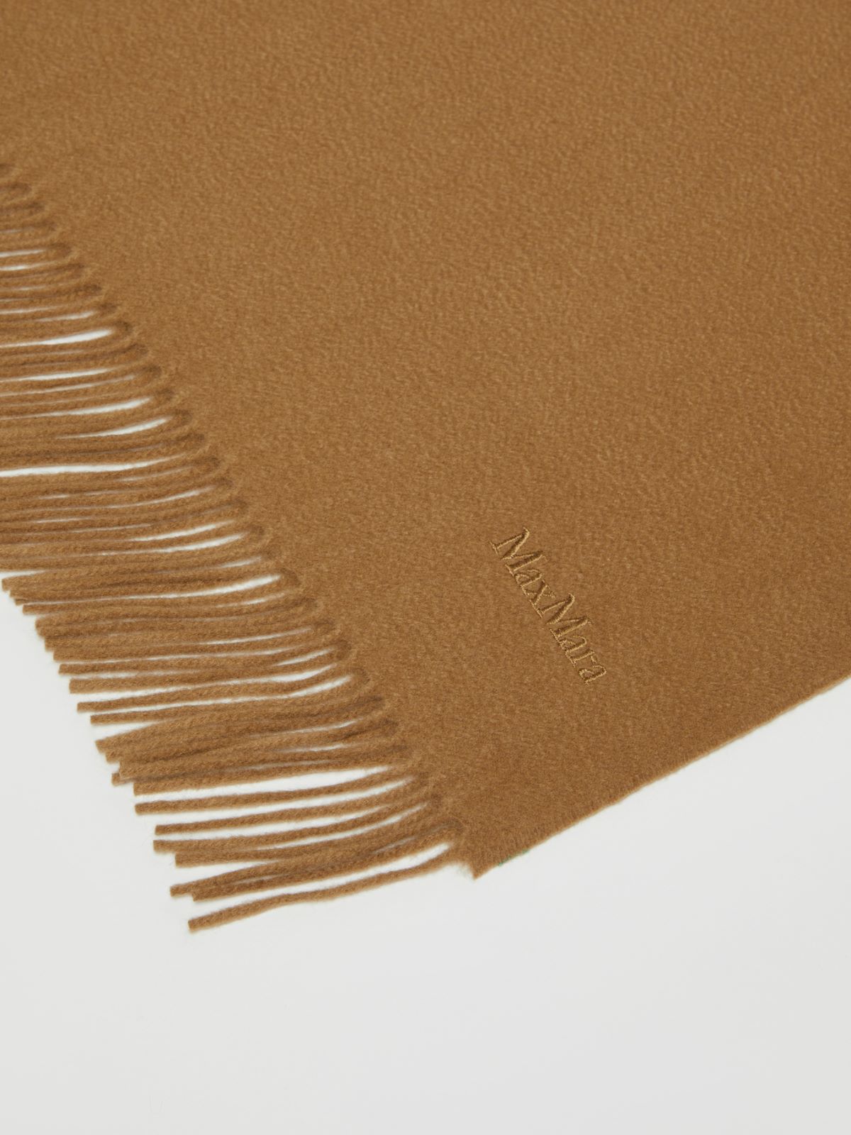 Cashmere stole with embroidery