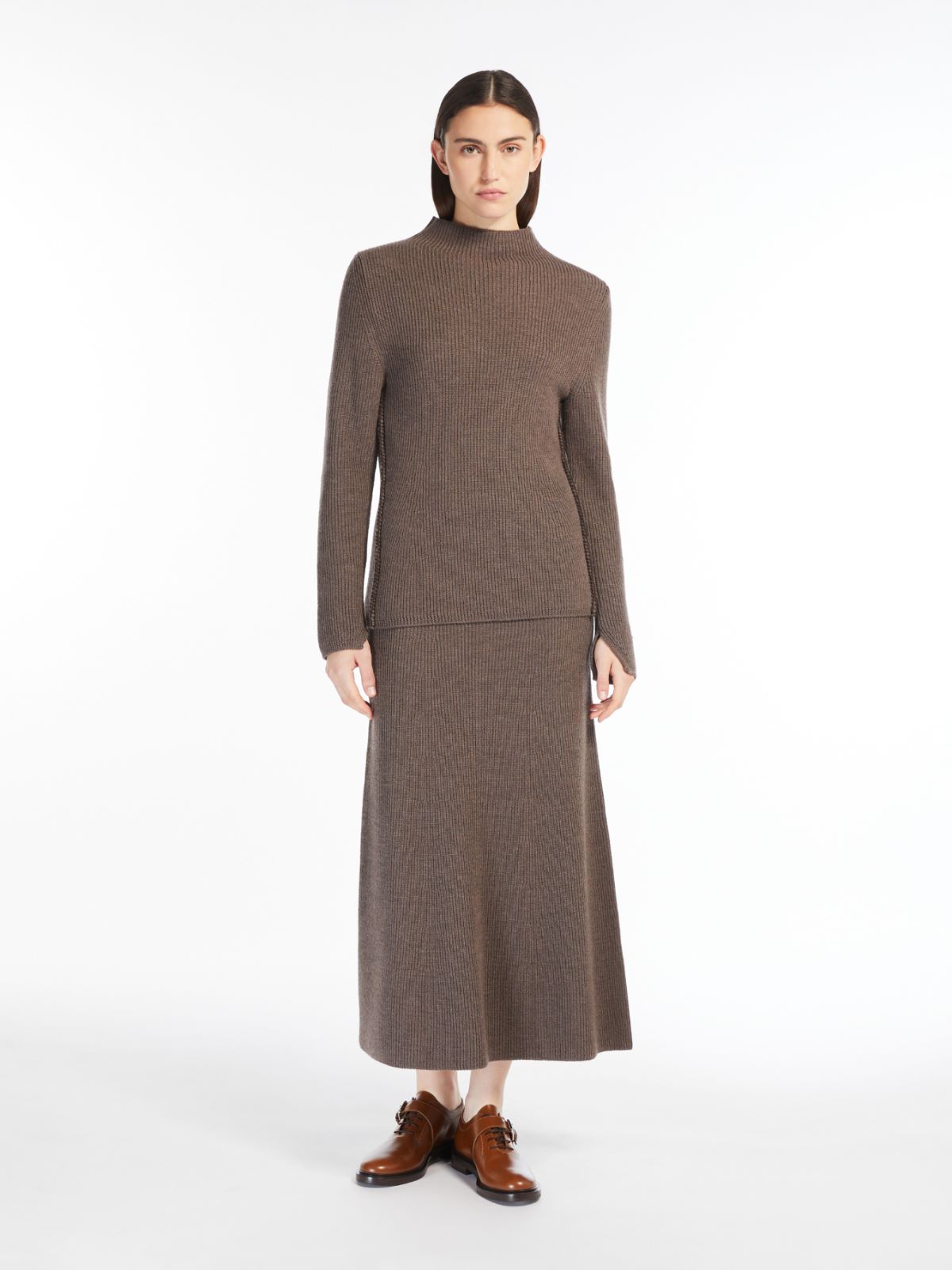Crater-neck wool jumper