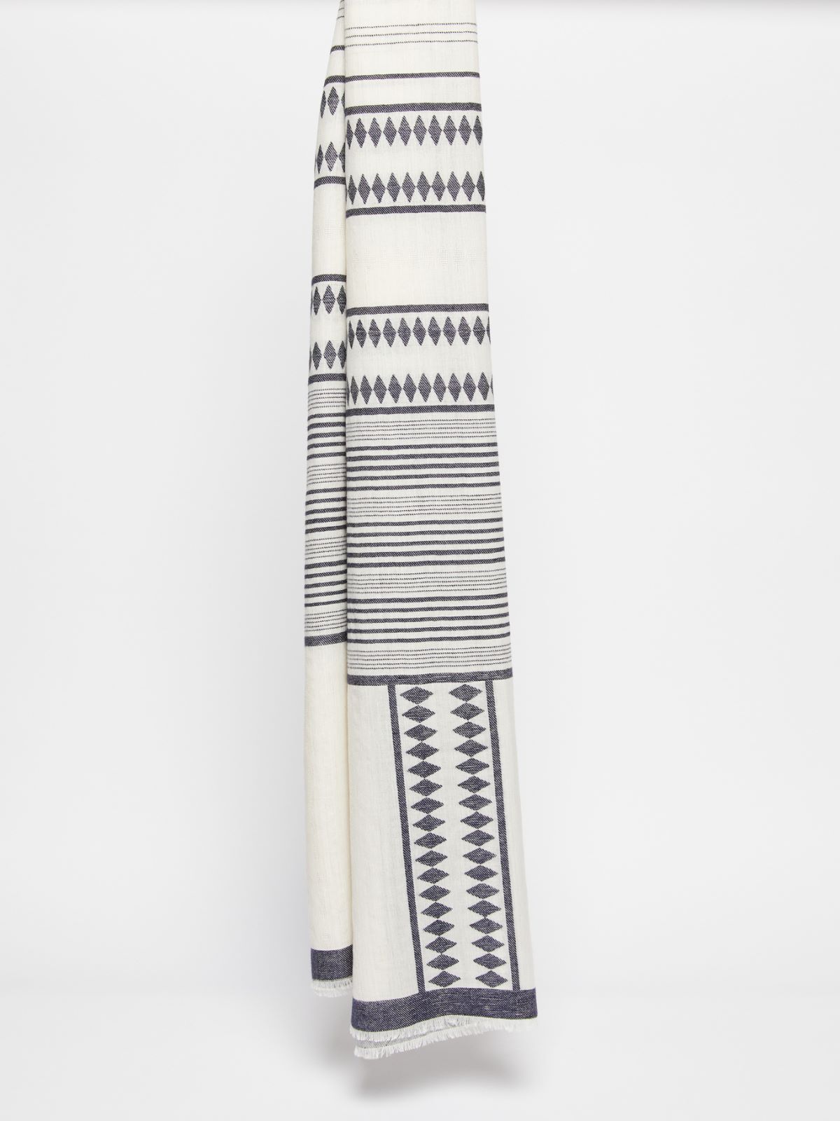 Fil coupé jacquard stole