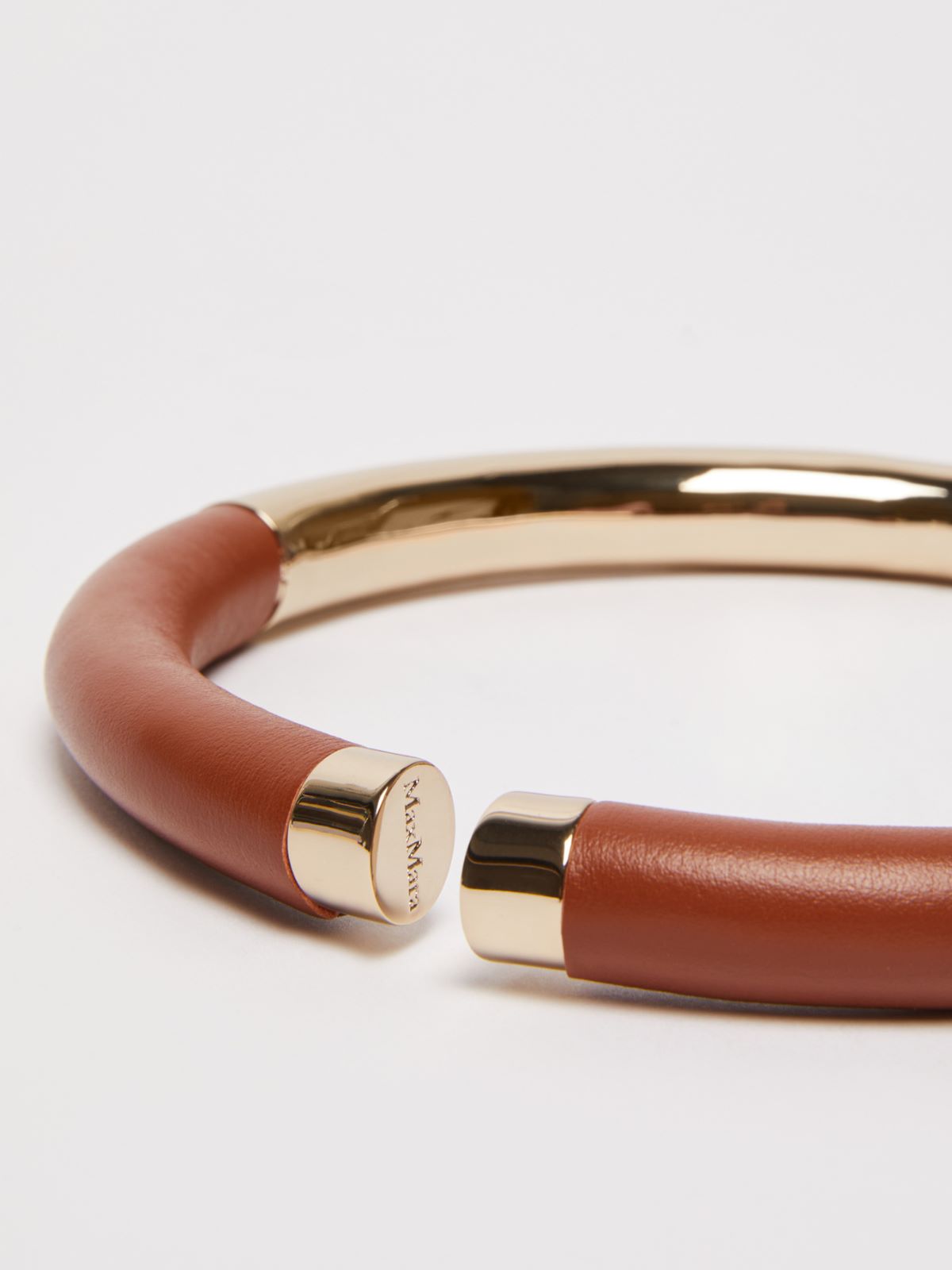 Metal and leather tubular necklace