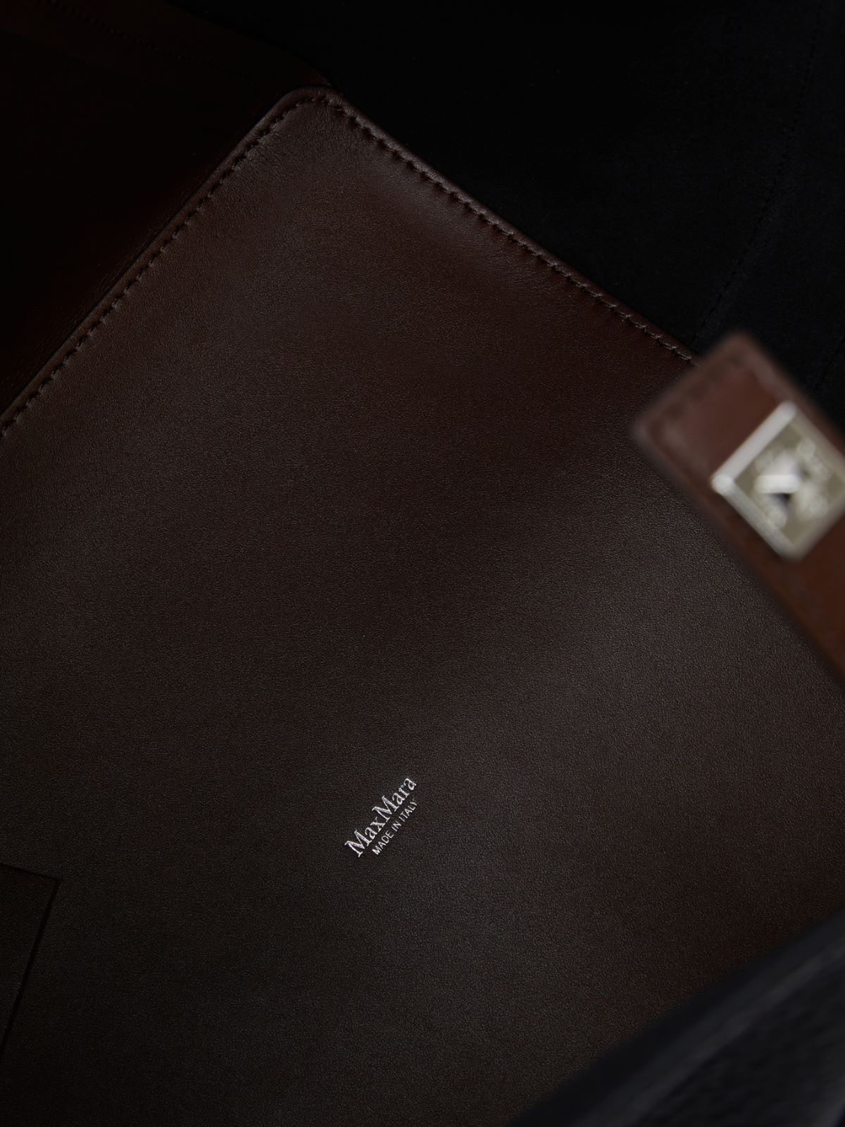 Medium bucket bag in deer-print leather