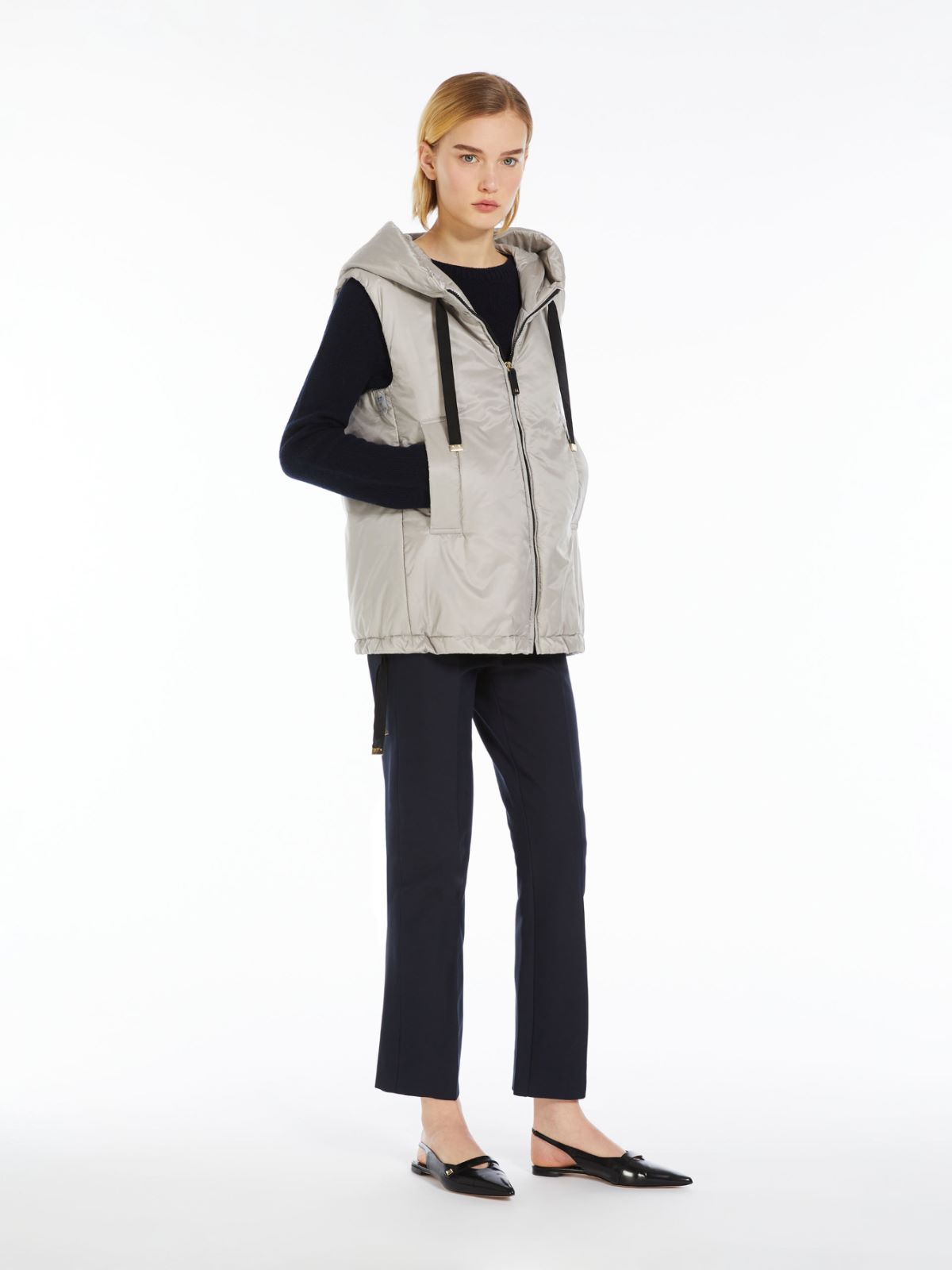 Water-resistant technical canvas gilet