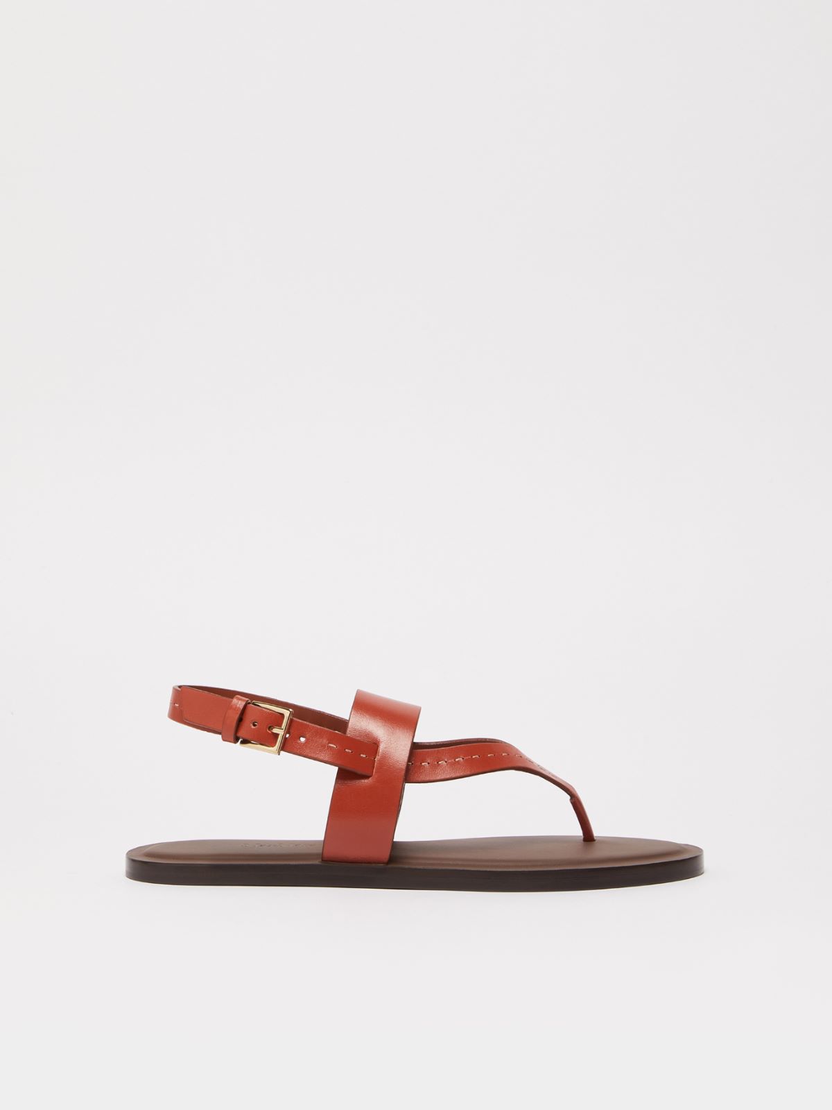 Leather flip-flops